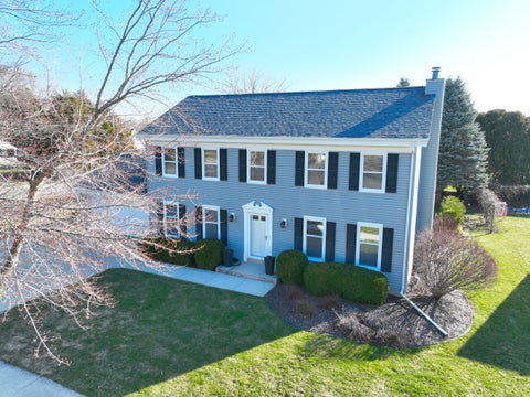 Photo of W67N1010 Cambridge Ave, Cedarburg, WI 53012 (MLS # 1867311)
