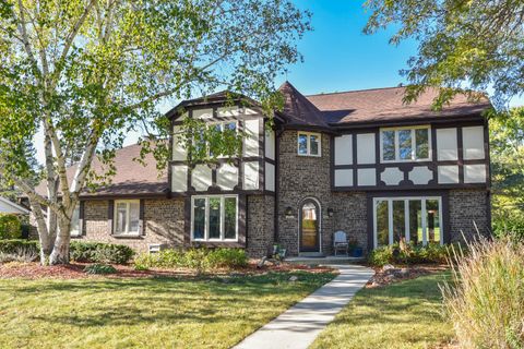 Photo of 12547 N La Belle Ct, Mequon, WI 53092 (MLS # 1895160)