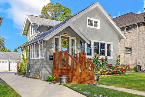 2253 N 67th St, Wauwatosa, WI 53213 - #: 1894840