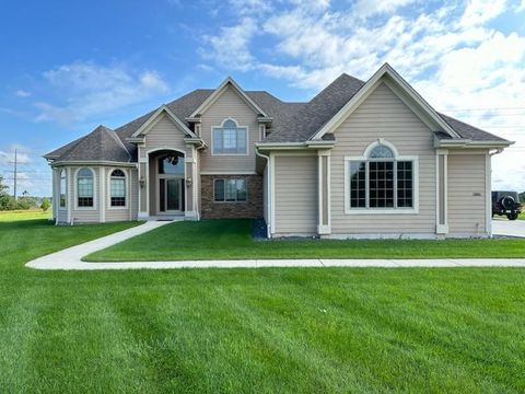 Photo of 13880 N Bonniwell Ct, Mequon, WI 53097 (MLS # 1871080)
