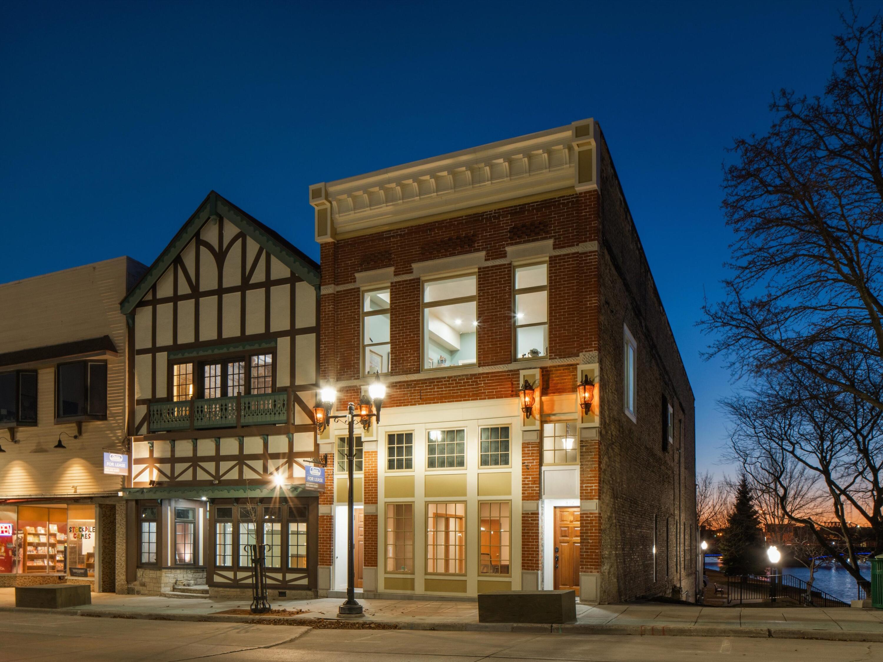 Manitowoc, Wisconsin 54220, United States, ,Residential,Active,52862