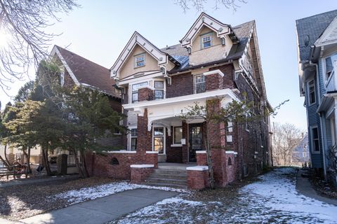 Photo of 2667 N Palmer St, Milwaukee, WI 53212 (MLS # 1858782)