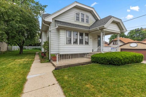 Photo of 1421 S 51st St, West Milwaukee, WI 53214 (MLS # 1838542)