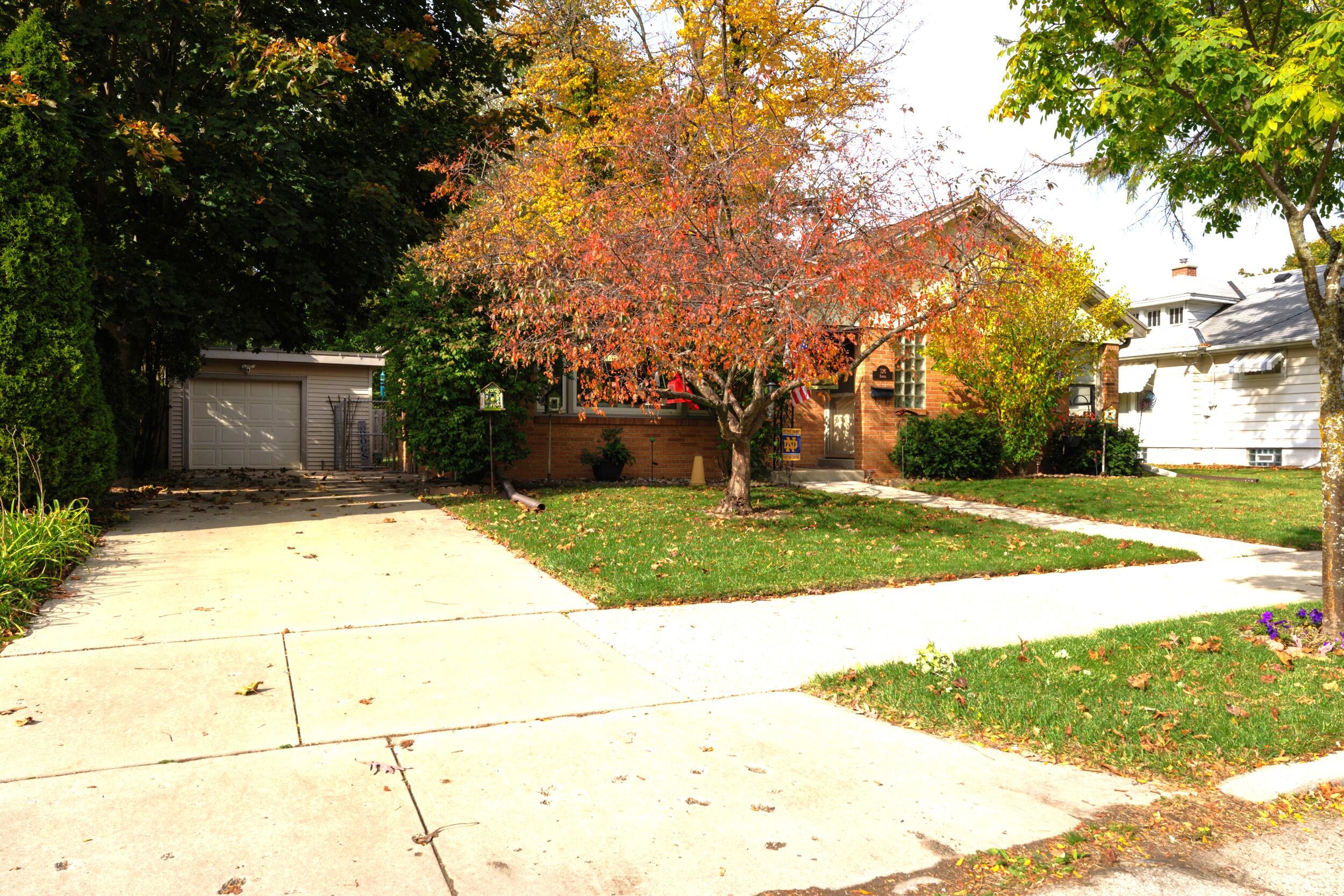 Racine, Wisconsin 53405, United States, 2 Bedrooms Bedrooms, ,1 BathroomBathrooms,Residential,Active,36964