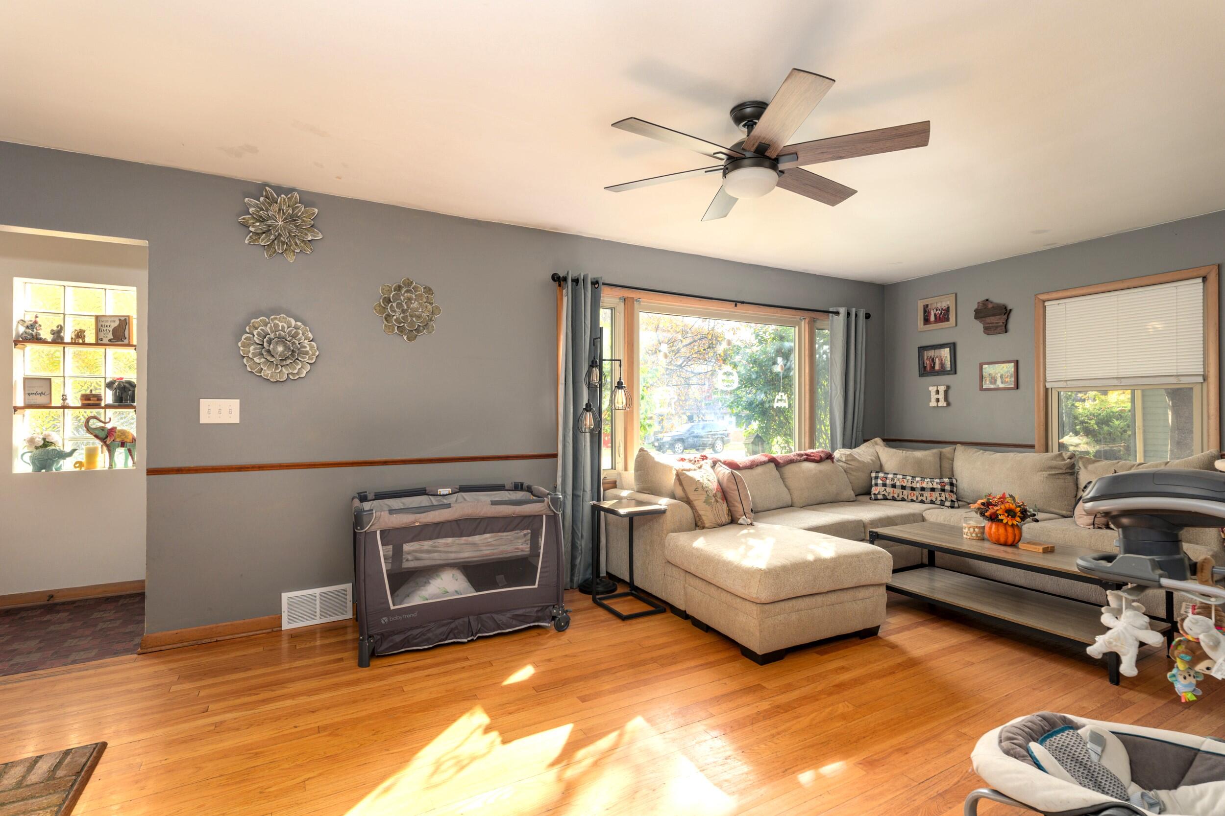 Racine, Wisconsin 53405, United States, 2 Bedrooms Bedrooms, ,1 BathroomBathrooms,Residential,Active,36964