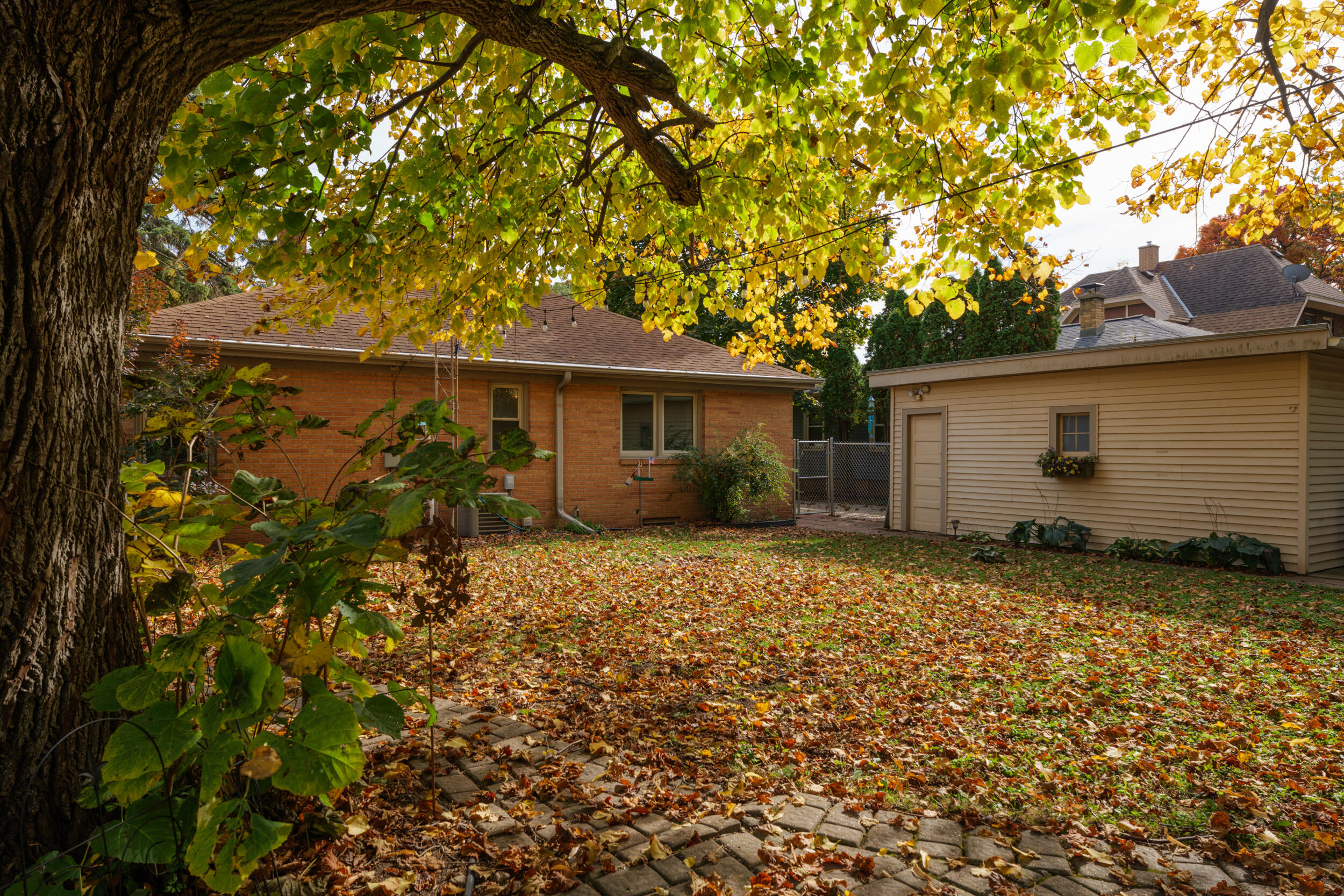 Racine, Wisconsin 53405, United States, 2 Bedrooms Bedrooms, ,1 BathroomBathrooms,Residential,Active,36964