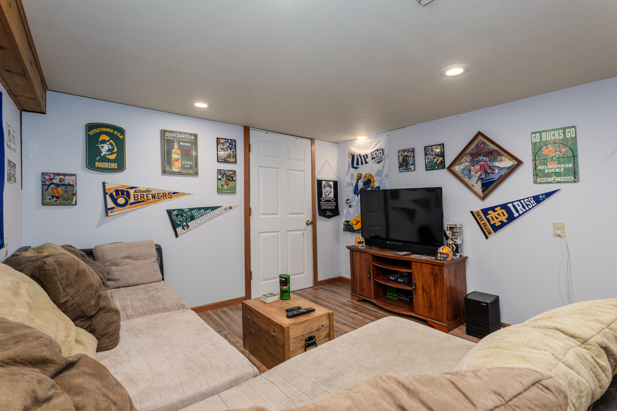 Racine, Wisconsin 53405, United States, 2 Bedrooms Bedrooms, ,1 BathroomBathrooms,Residential,Active,36964