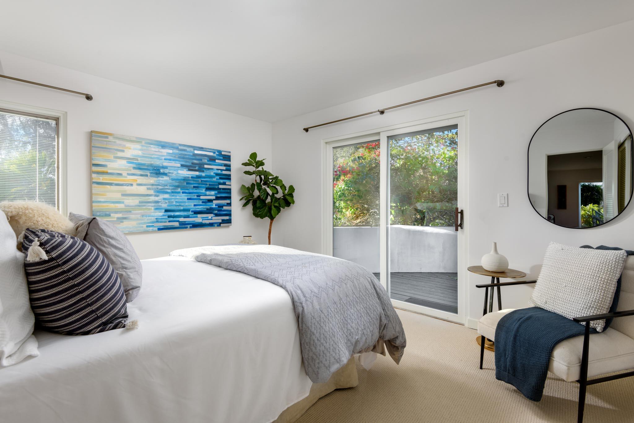 Santa Barbara, California 93109, United States, 2 Bedrooms Bedrooms, ,2 BathroomsBathrooms,Residential,Pending,21858