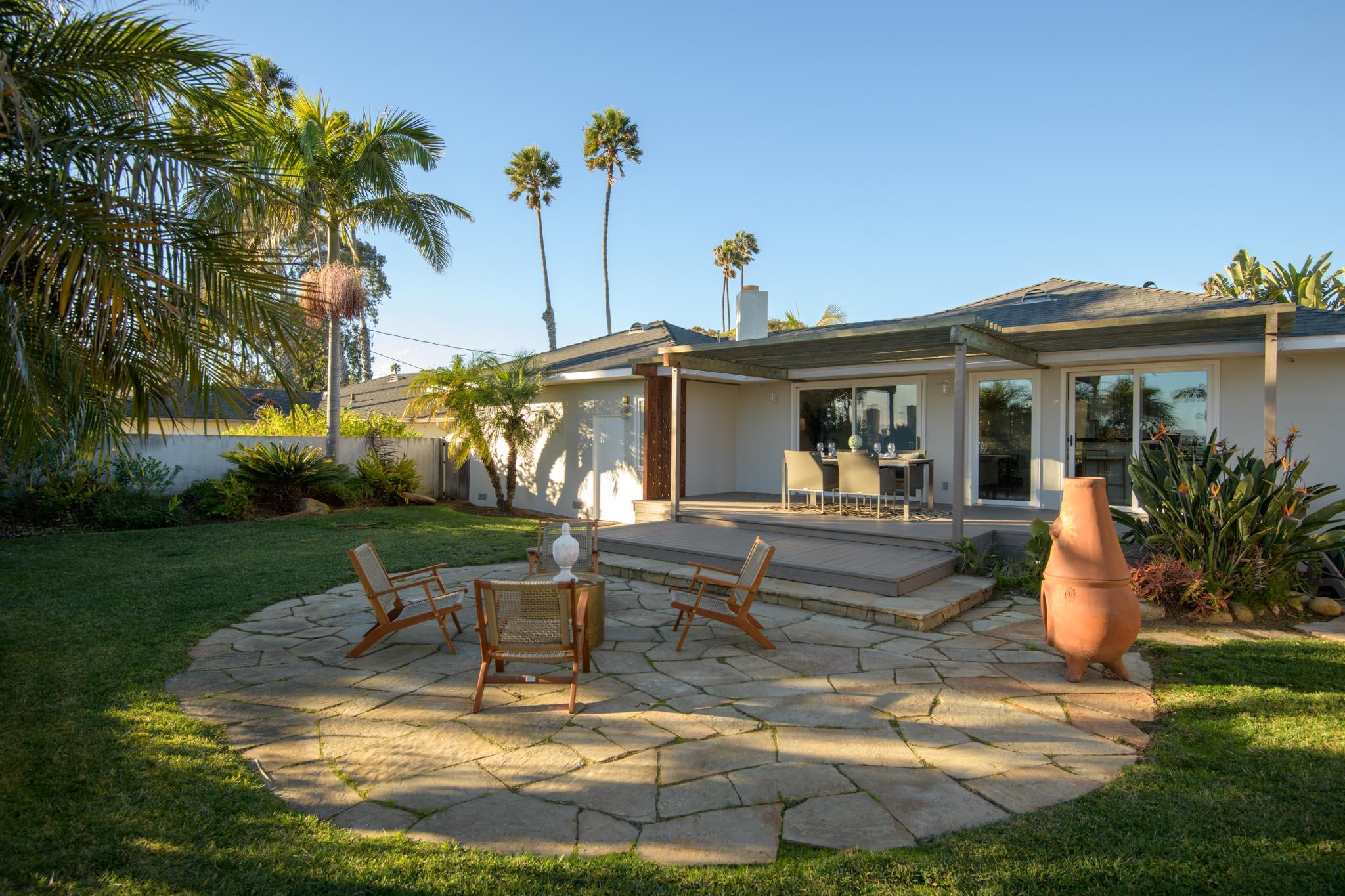 Santa Barbara, California 93109, United States, 2 Bedrooms Bedrooms, ,2 BathroomsBathrooms,Residential,Pending,21858