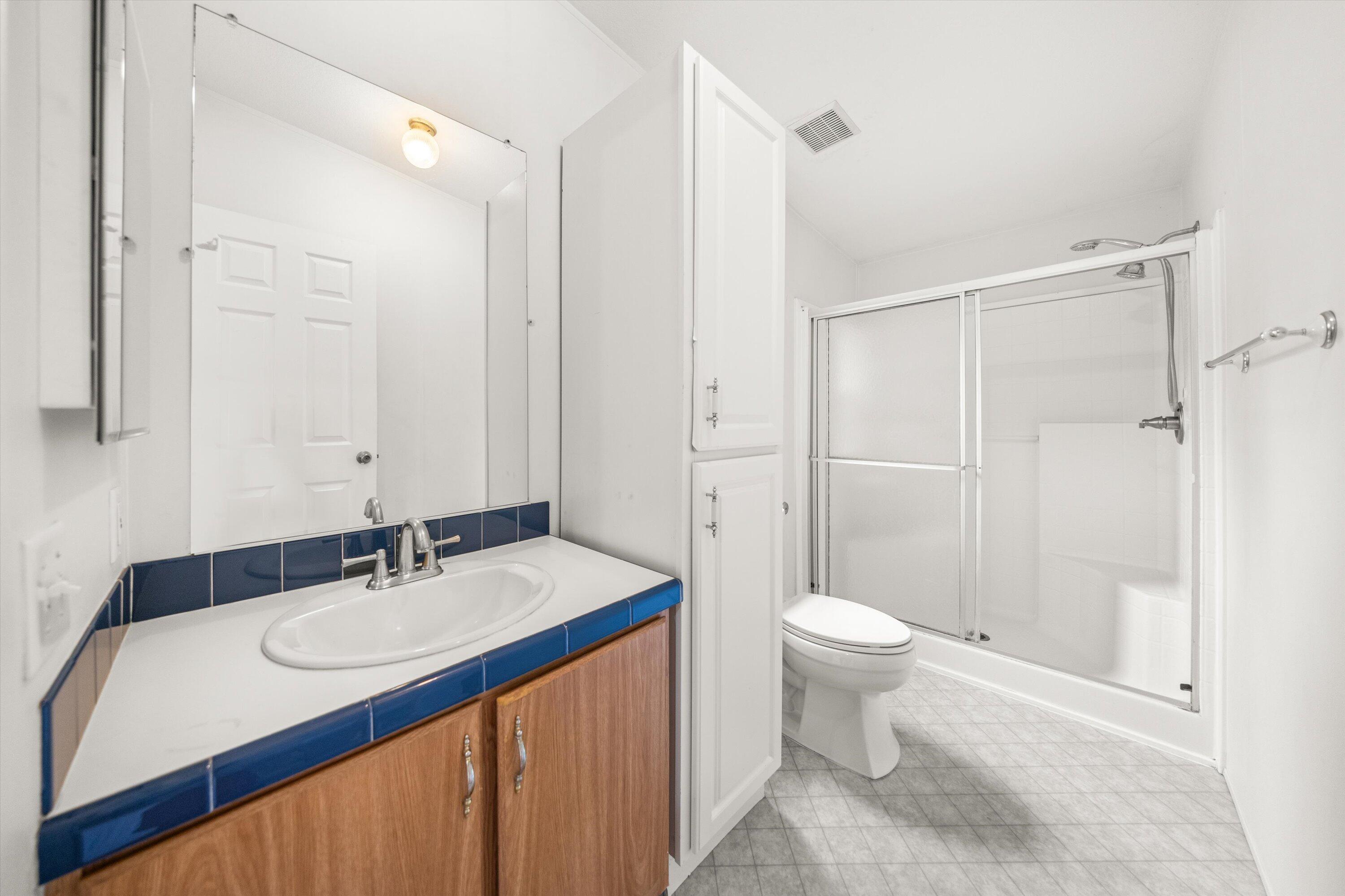 Carpinteria, California 93013, United States, 5 Bedrooms Bedrooms, ,5 BathroomsBathrooms,Residential,Active,147731