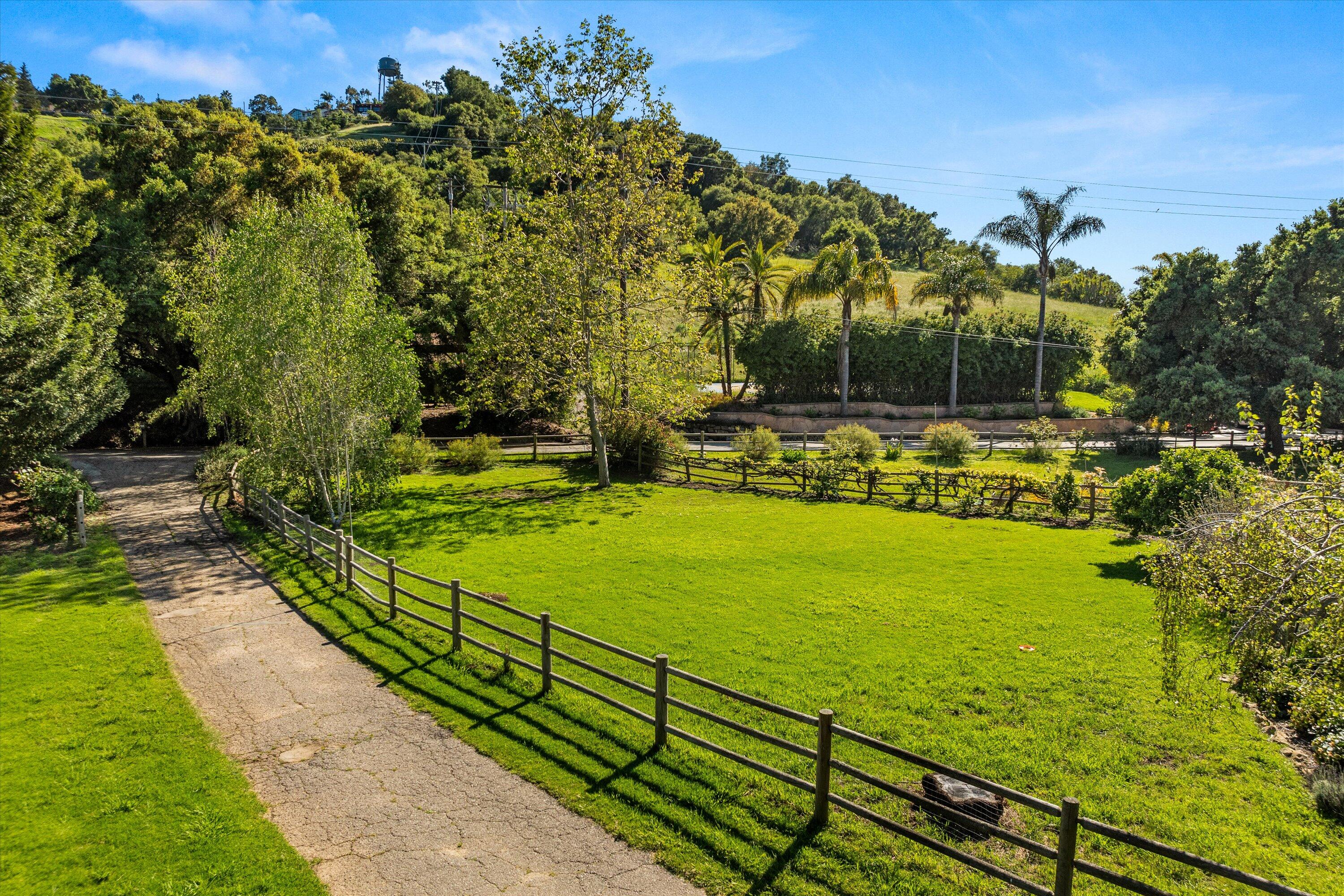 Carpinteria, California 93013, United States, 5 Bedrooms Bedrooms, ,5 BathroomsBathrooms,Residential,Active,147731