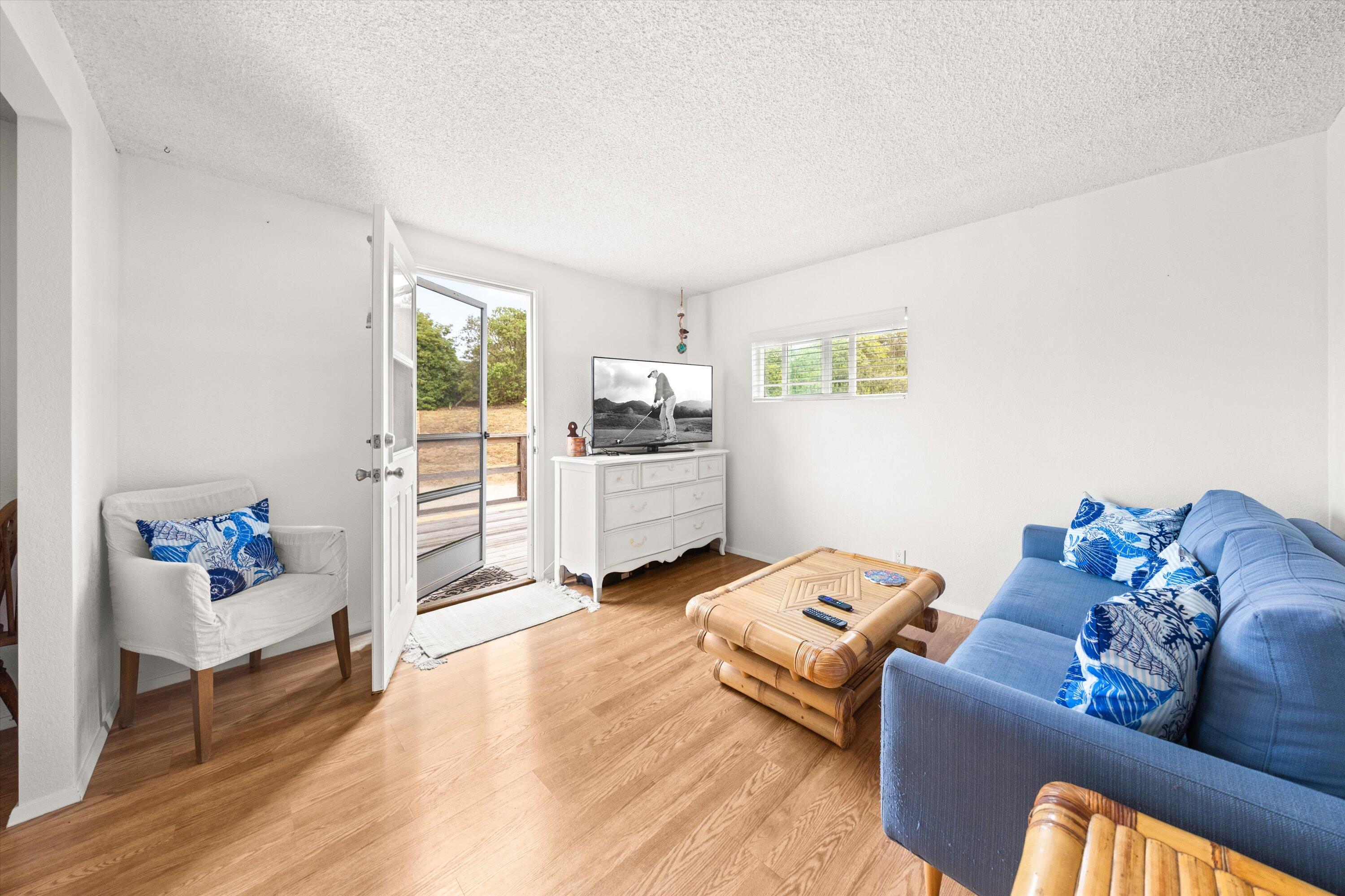 Carpinteria, California 93013, United States, 5 Bedrooms Bedrooms, ,5 BathroomsBathrooms,Residential,Active,147731