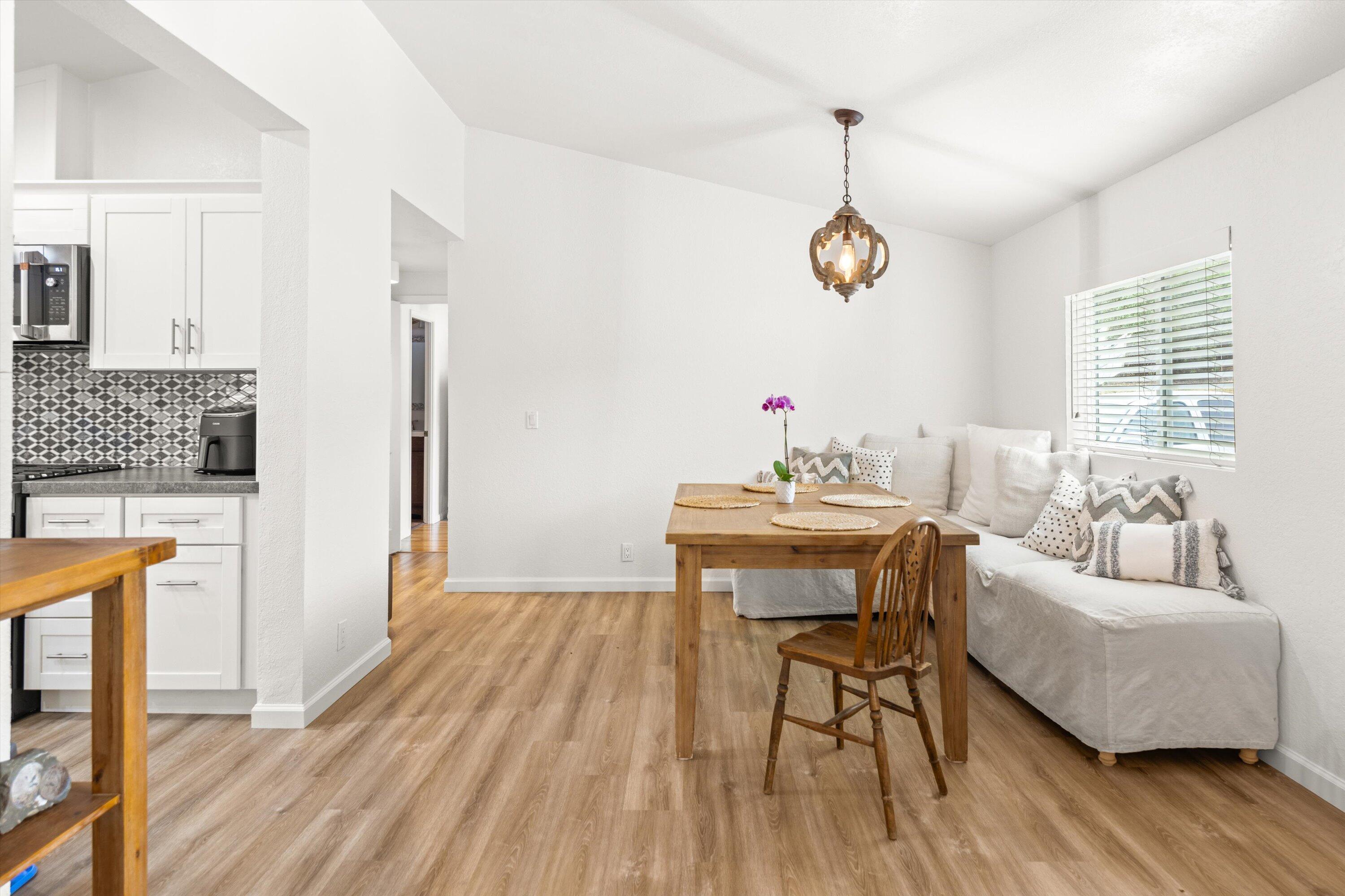 Carpinteria, California 93013, United States, 5 Bedrooms Bedrooms, ,5 BathroomsBathrooms,Residential,Active,147731