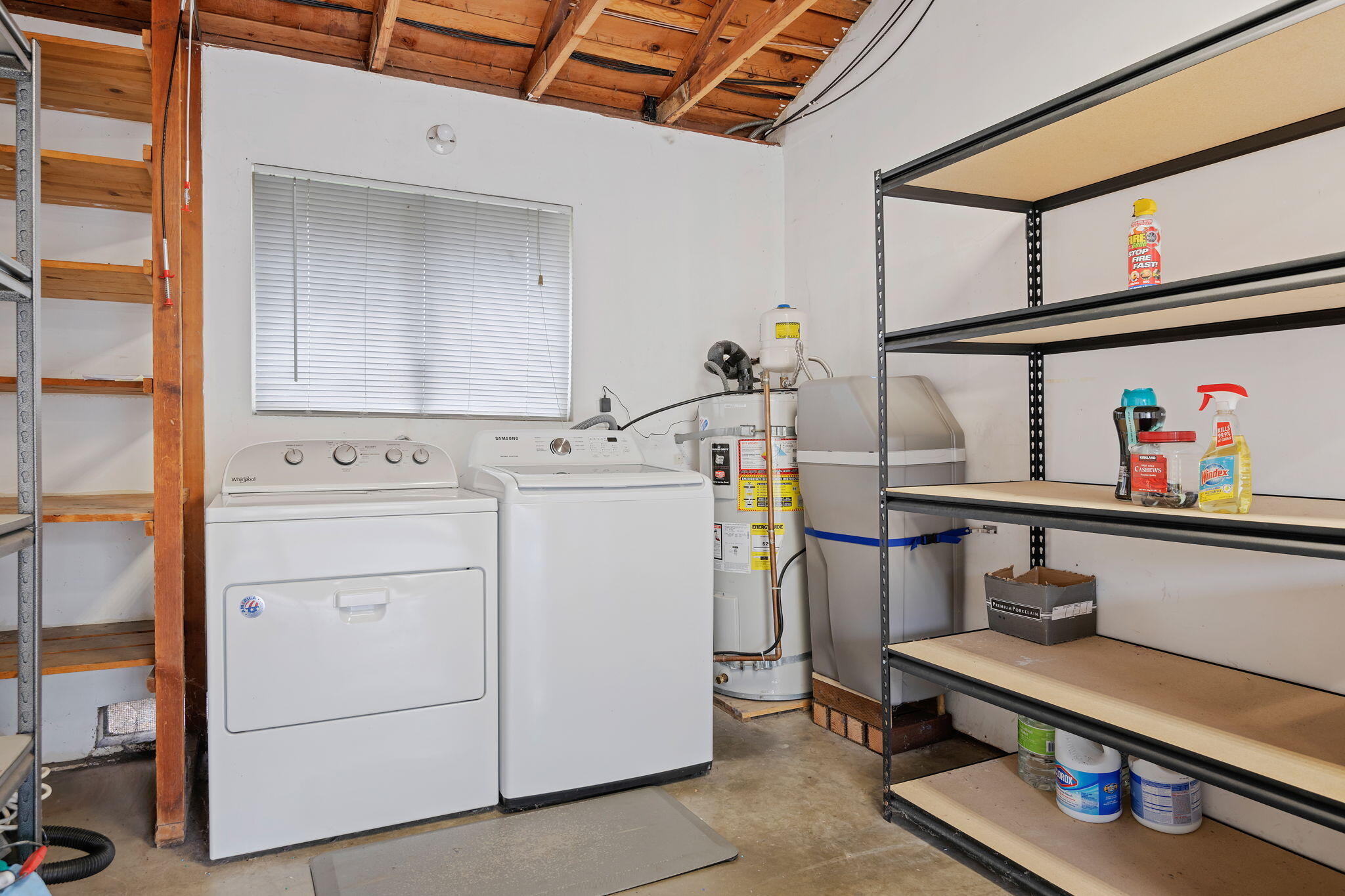 Santa Barbara, California 93111, United States, 2 Bedrooms Bedrooms, ,2 BathroomsBathrooms,Residential,Active,224218