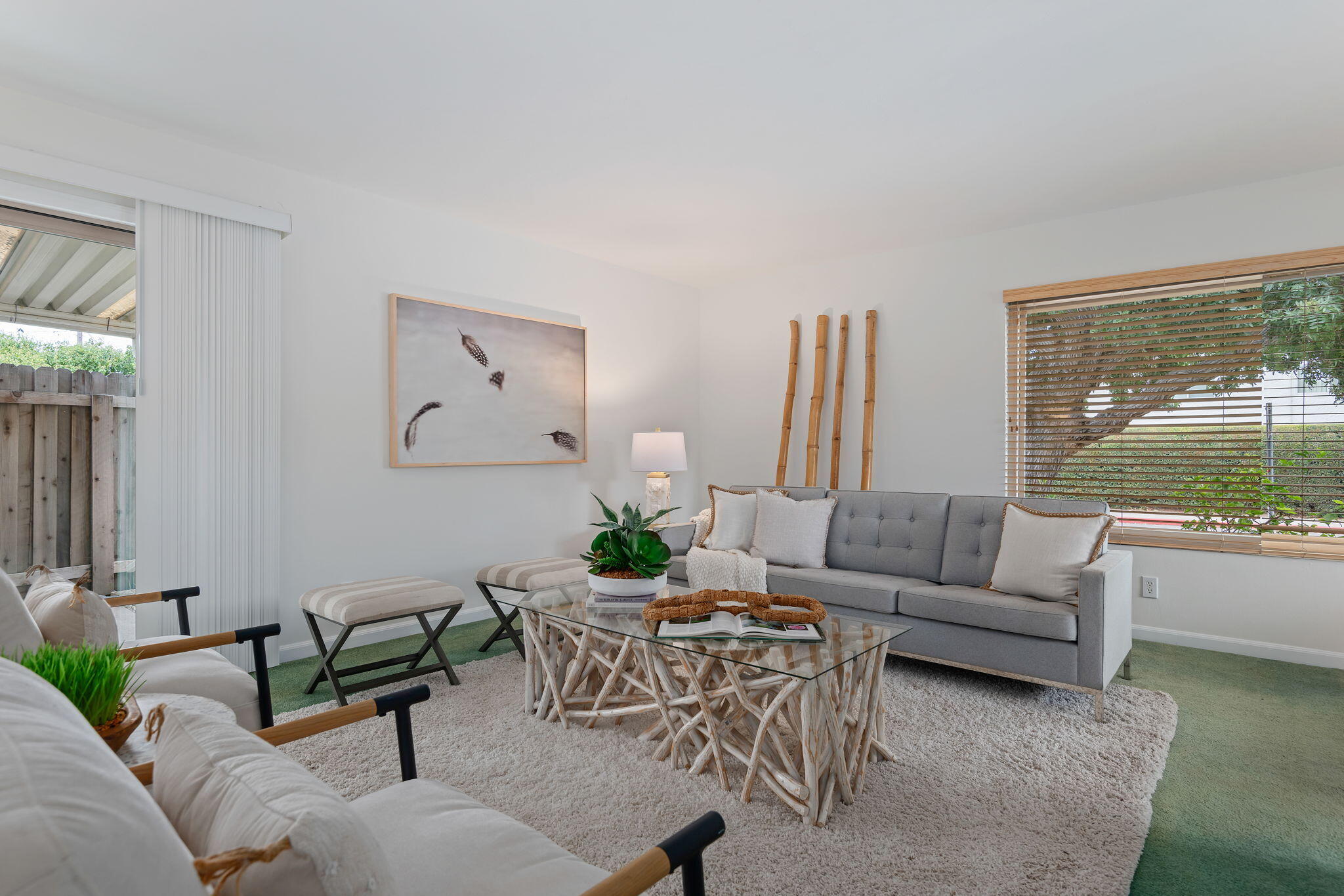 Santa Barbara, California 93111, United States, 2 Bedrooms Bedrooms, ,2 BathroomsBathrooms,Residential,Active,224218