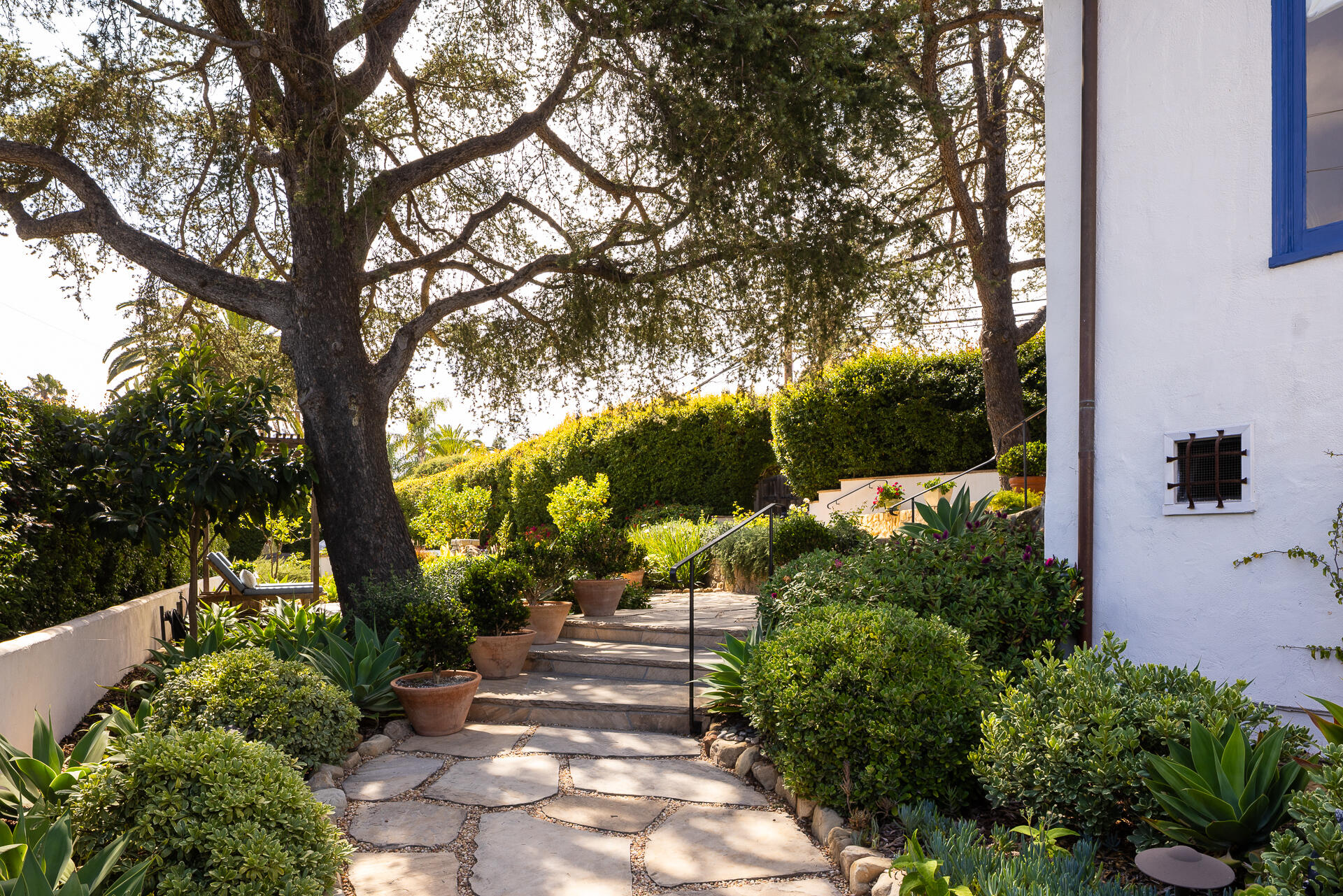 878 Paseo Ferrelo