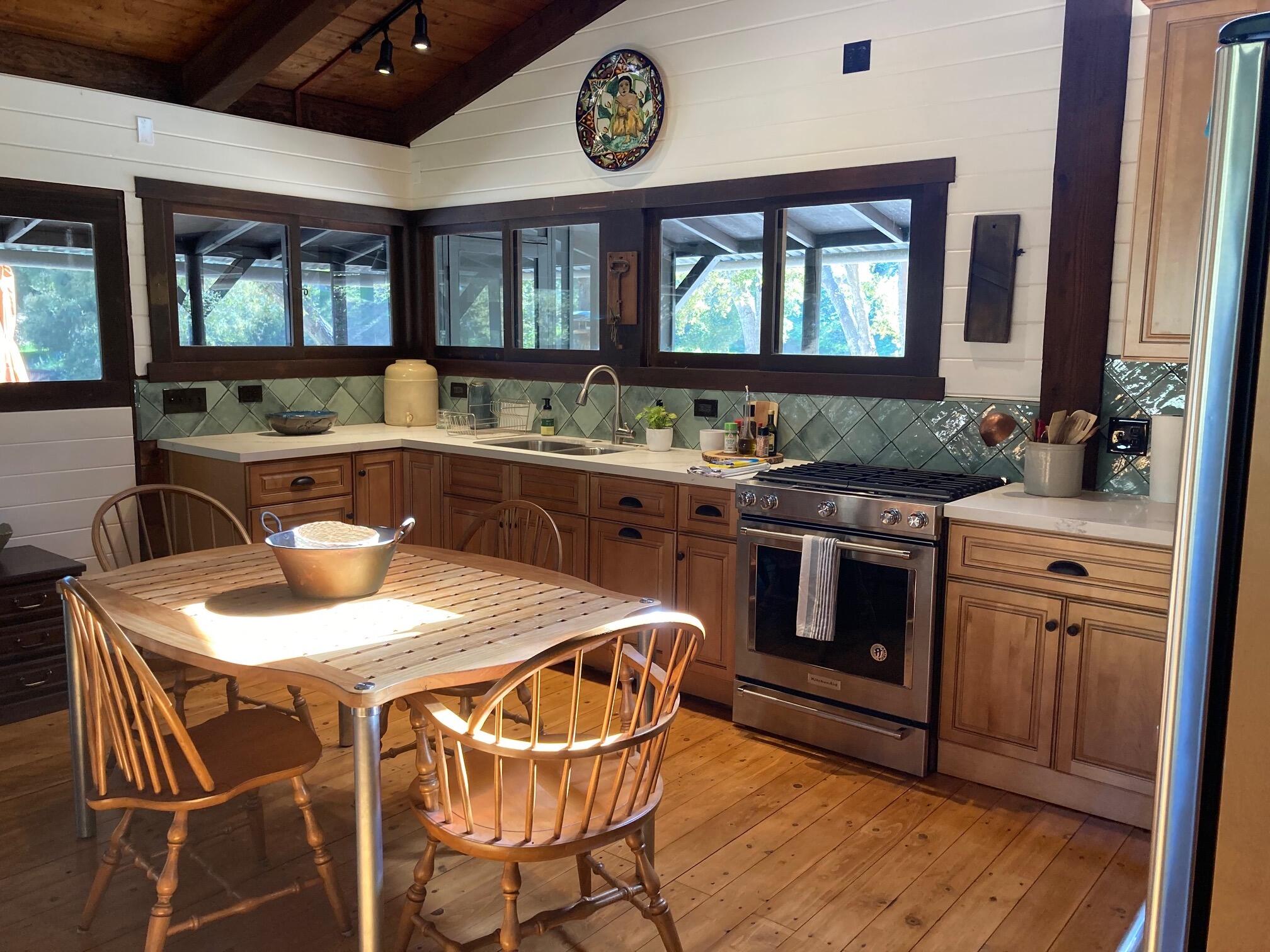 Carpinteria, California 93001, United States, 1 Bedroom Bedrooms, ,1 BathroomBathrooms,Residential,Active,38023