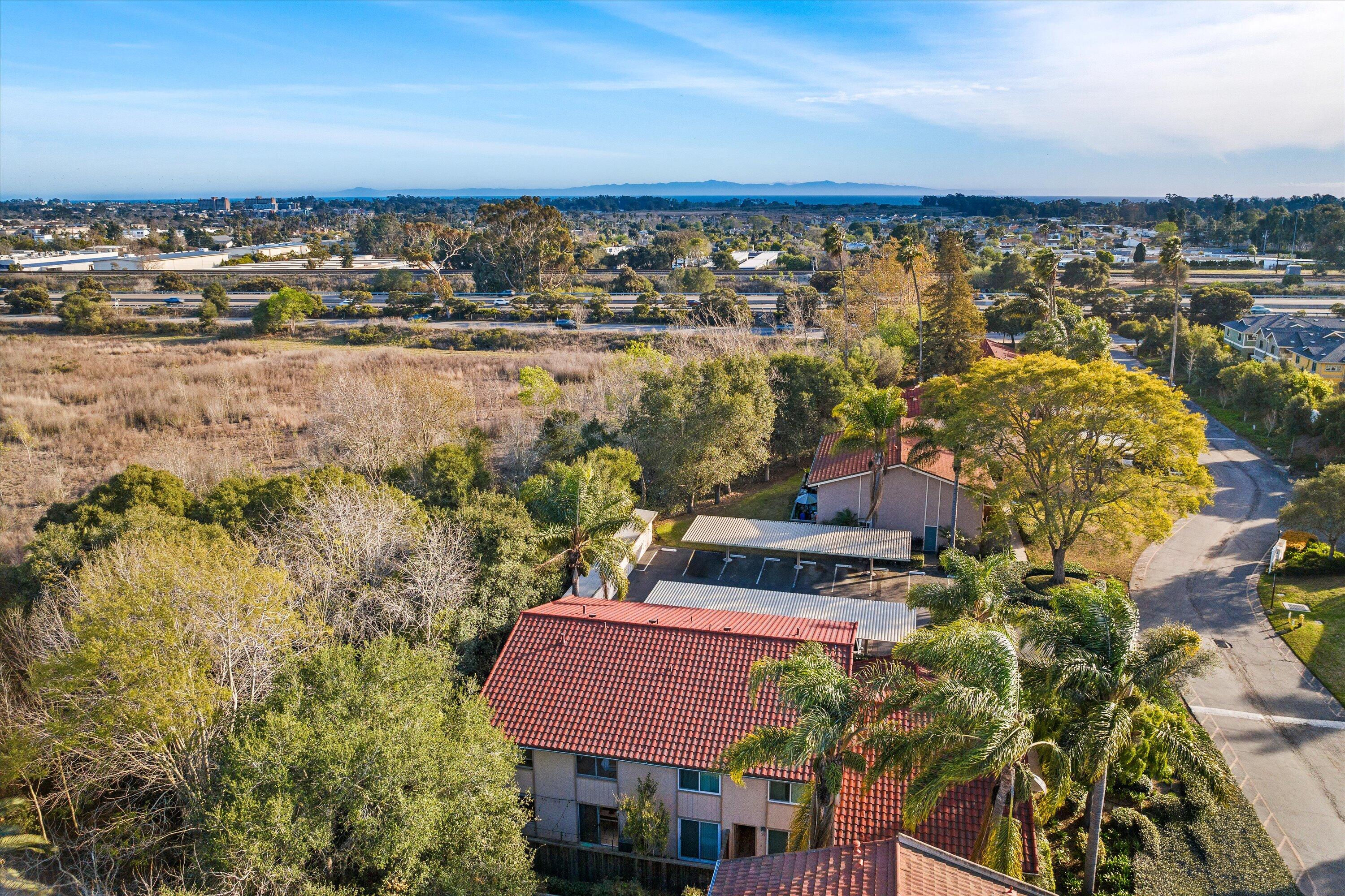 Santa Barbara, California 93117, United States, 2 Bedrooms Bedrooms, ,2 BathroomsBathrooms,Residential,Pending,2712