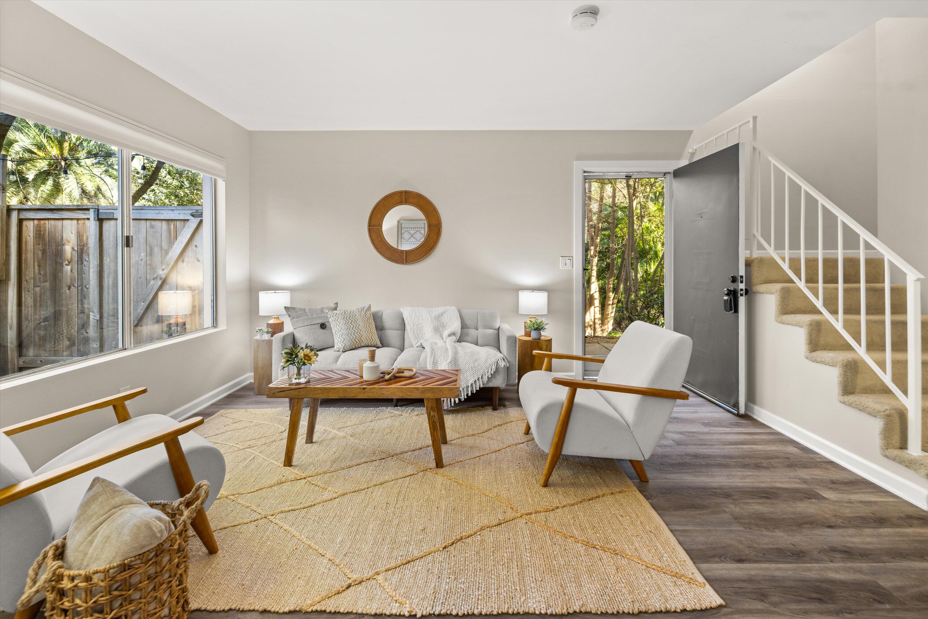 Santa Barbara, California 93117, United States, 2 Bedrooms Bedrooms, ,2 BathroomsBathrooms,Residential,Pending,2712