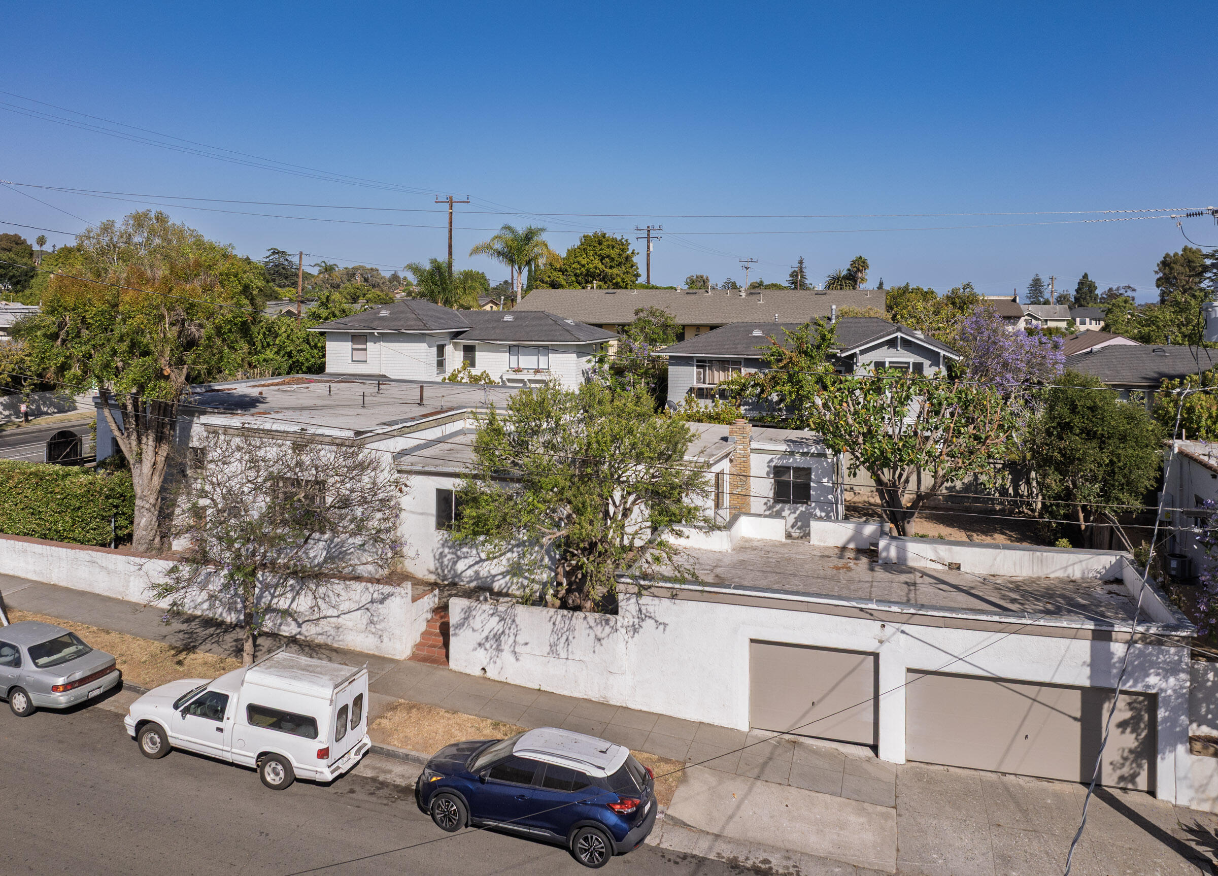 2535 De La Vina Street