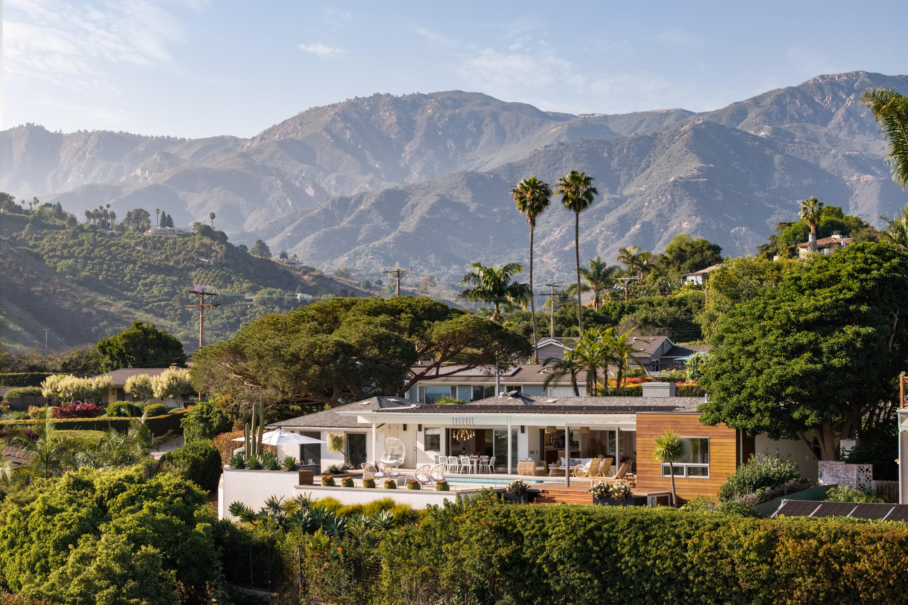 Santa Barbara, California 93103, United States, 3 Bedrooms Bedrooms, ,6 BathroomsBathrooms,Residential,Active,165894