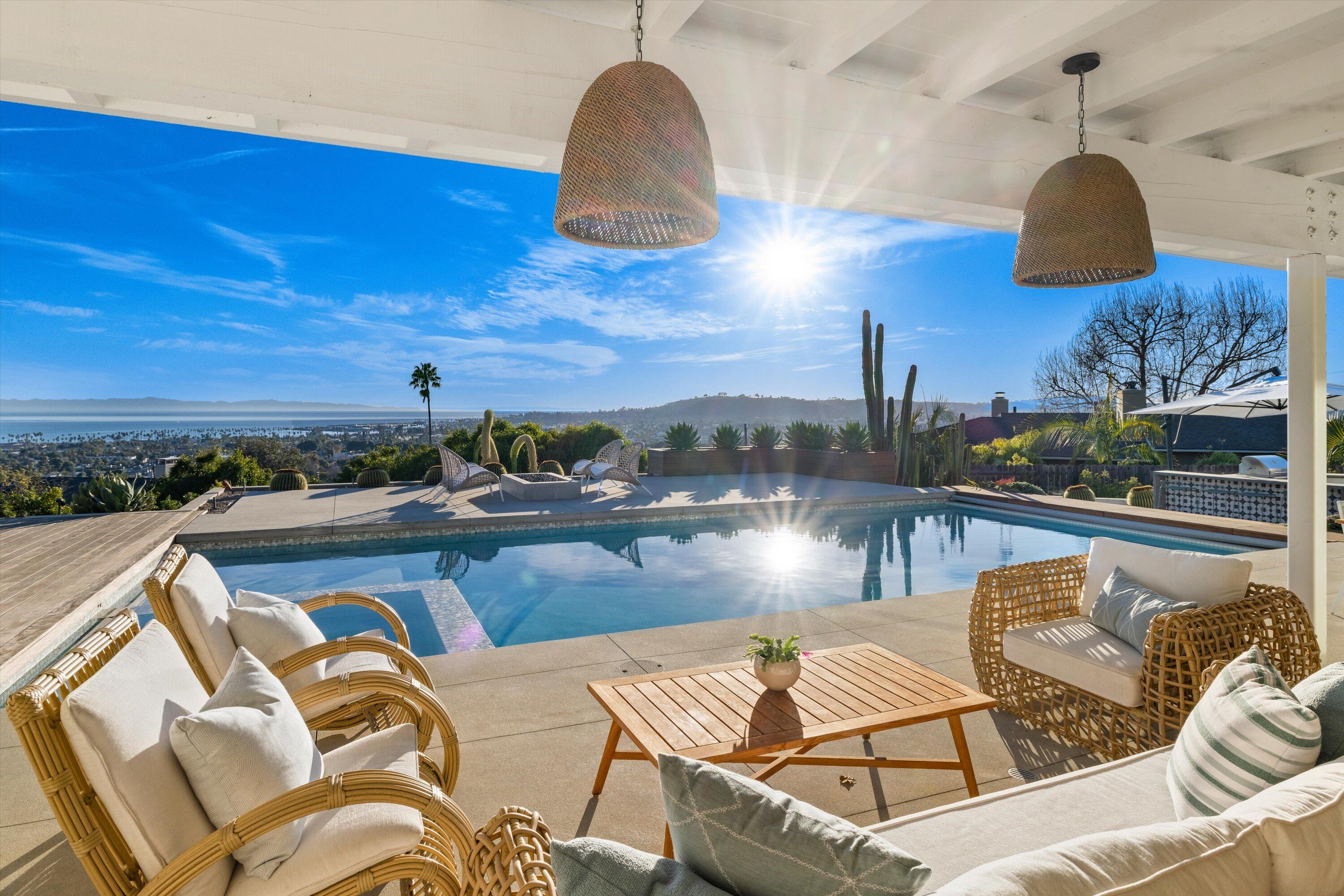 Santa Barbara, California 93103, United States, 3 Bedrooms Bedrooms, ,6 BathroomsBathrooms,Residential,Active,165894