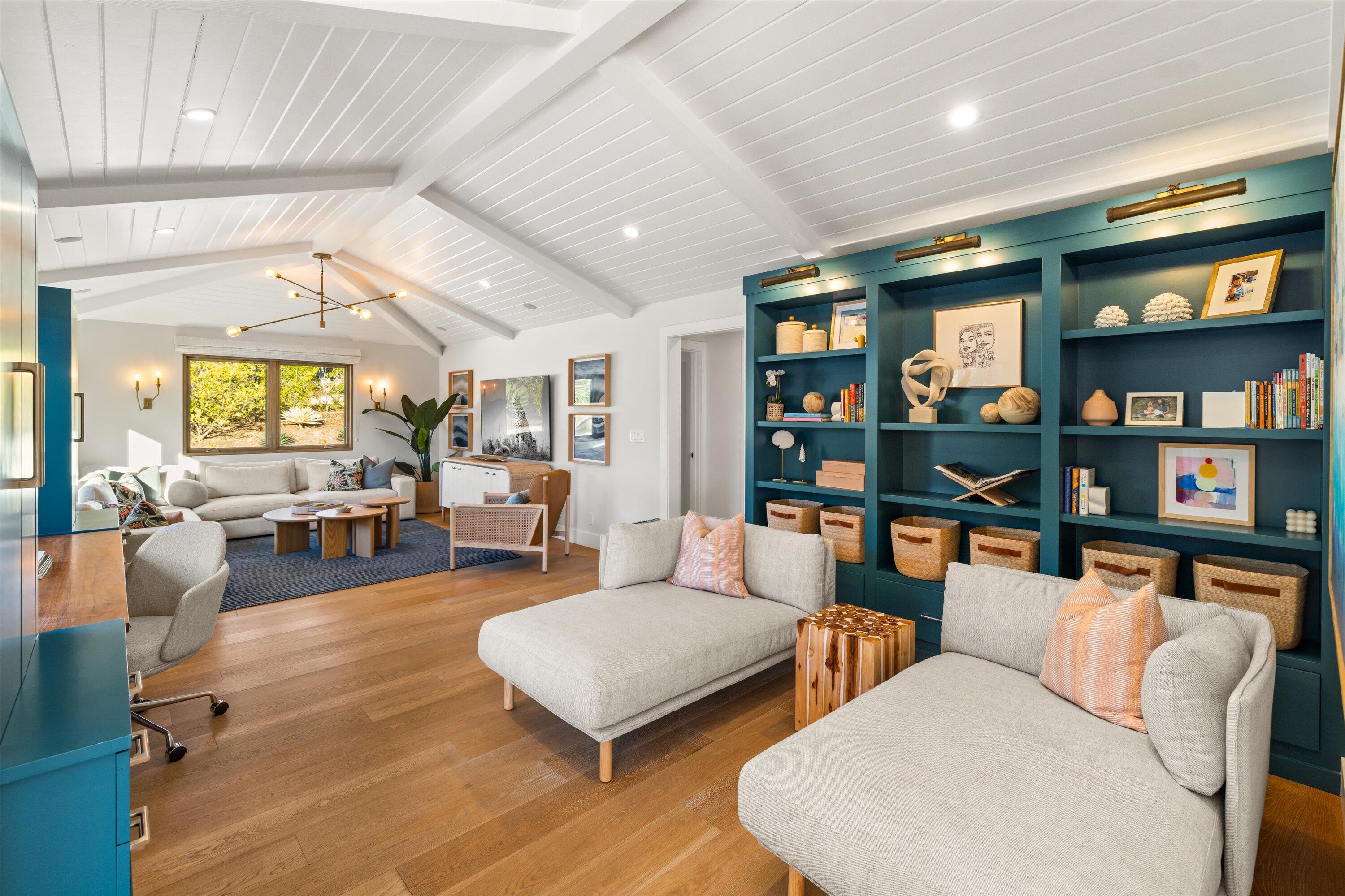 Santa Barbara, California 93103, United States, 3 Bedrooms Bedrooms, ,6 BathroomsBathrooms,Residential,Active,165894