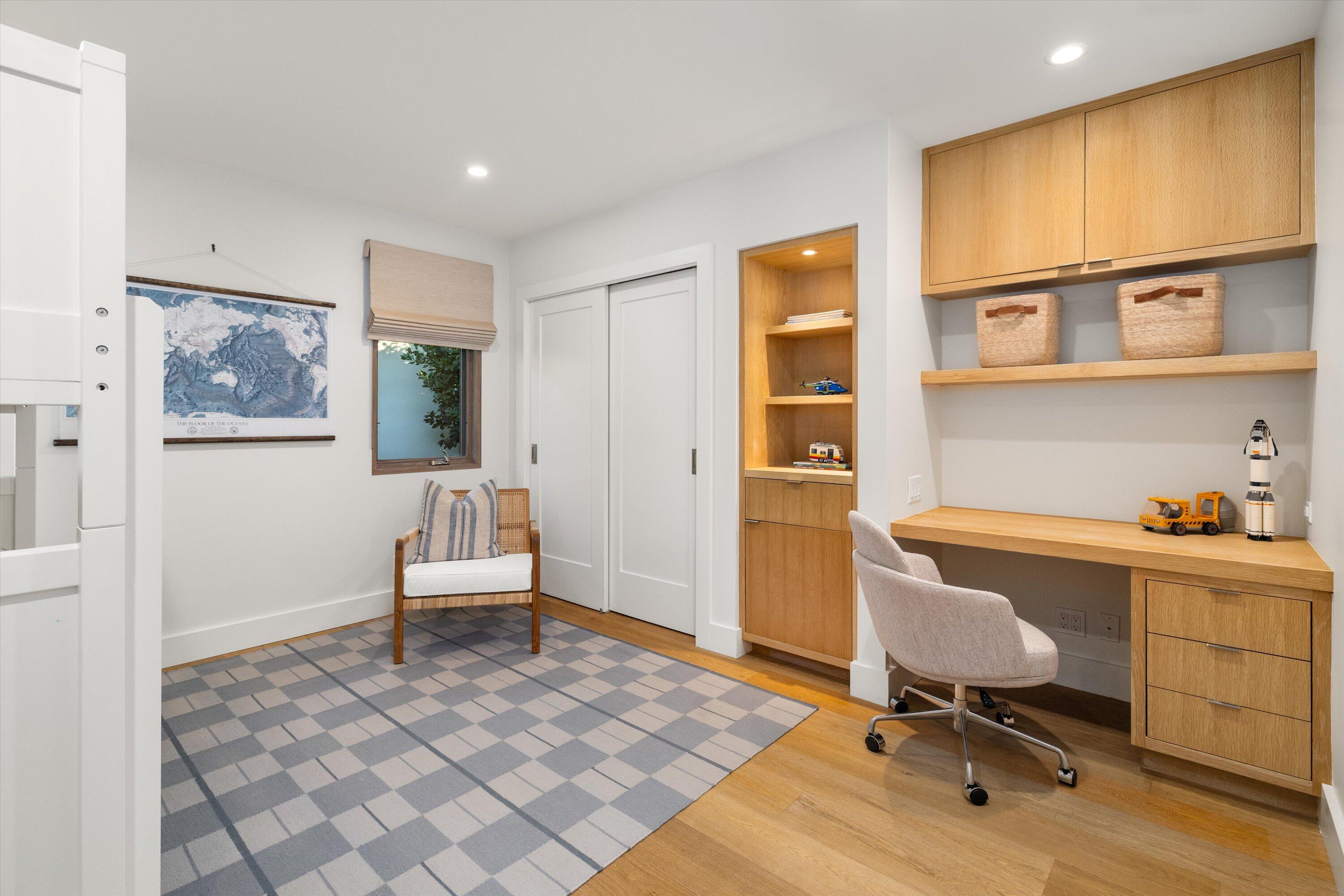 Santa Barbara, California 93103, United States, 3 Bedrooms Bedrooms, ,6 BathroomsBathrooms,Residential,Active,165894