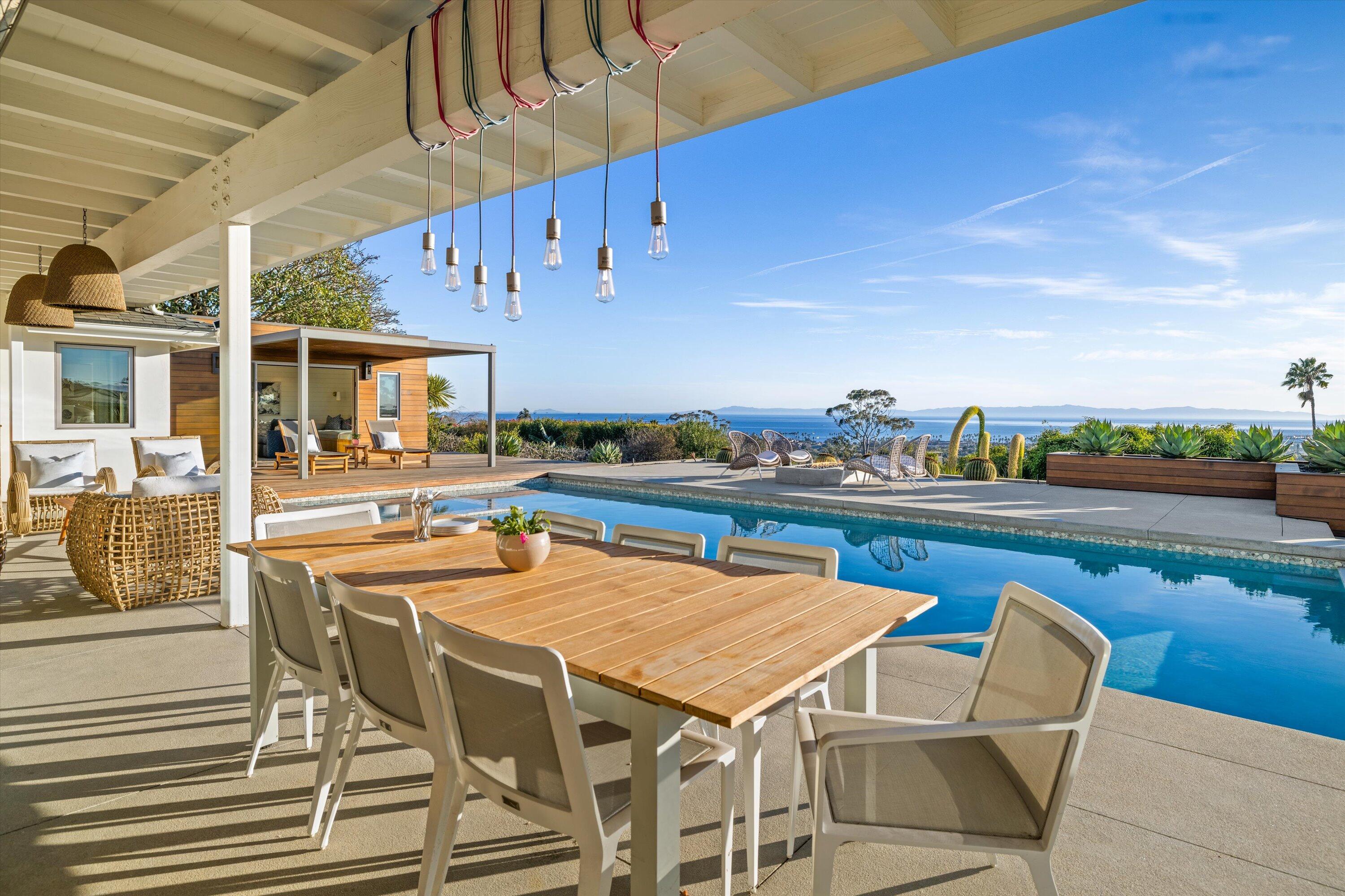 Santa Barbara, California 93103, United States, 3 Bedrooms Bedrooms, ,6 BathroomsBathrooms,Residential,Active,165894