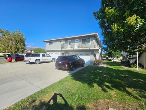 Photo of 5976 Hickory Street #4, SANTA BARBARA, CA 93103 (MLS # 25-3785)