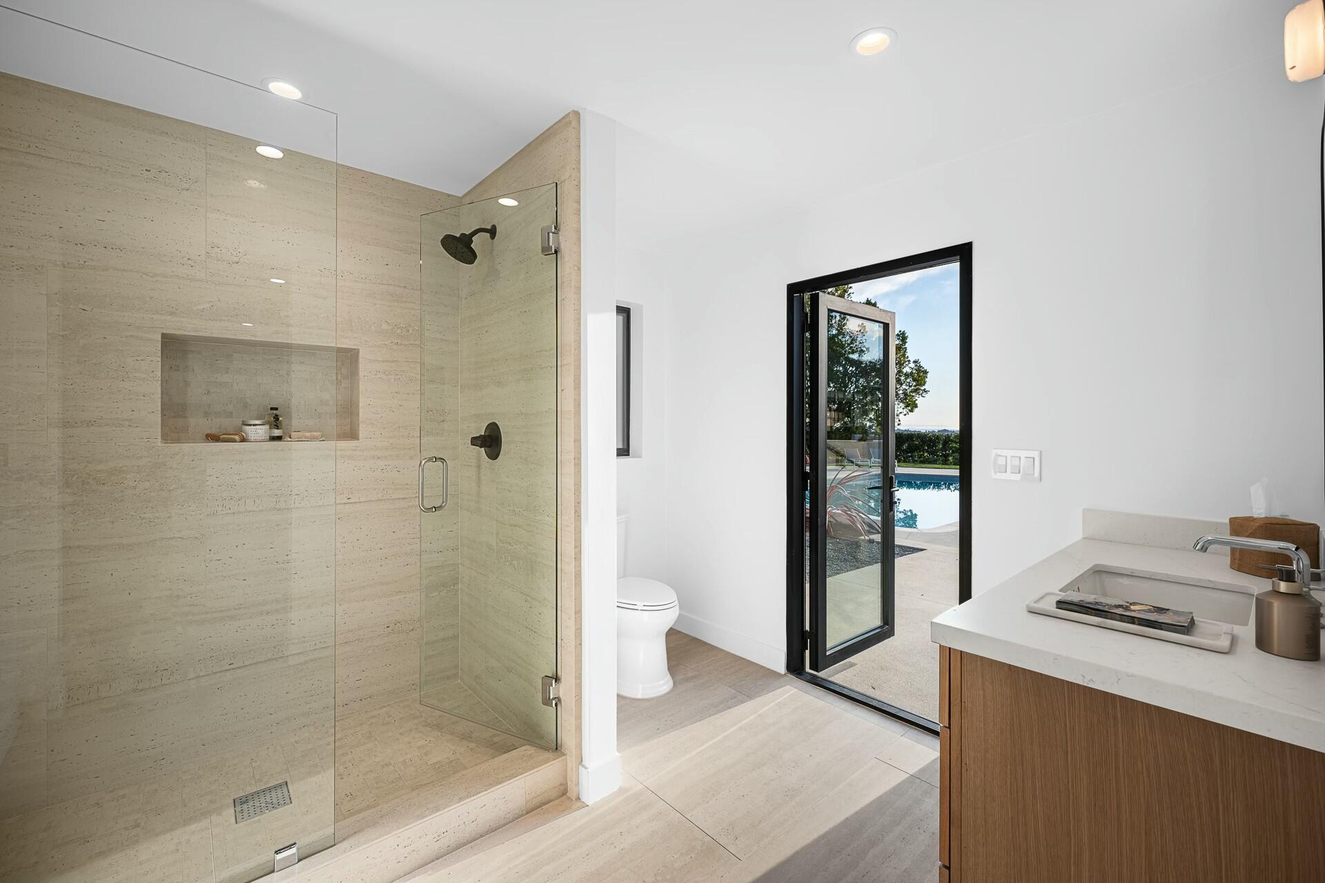 Santa Barbara, California 93111, United States, 4 Bedrooms Bedrooms, ,6 BathroomsBathrooms,Residential,Active,13009