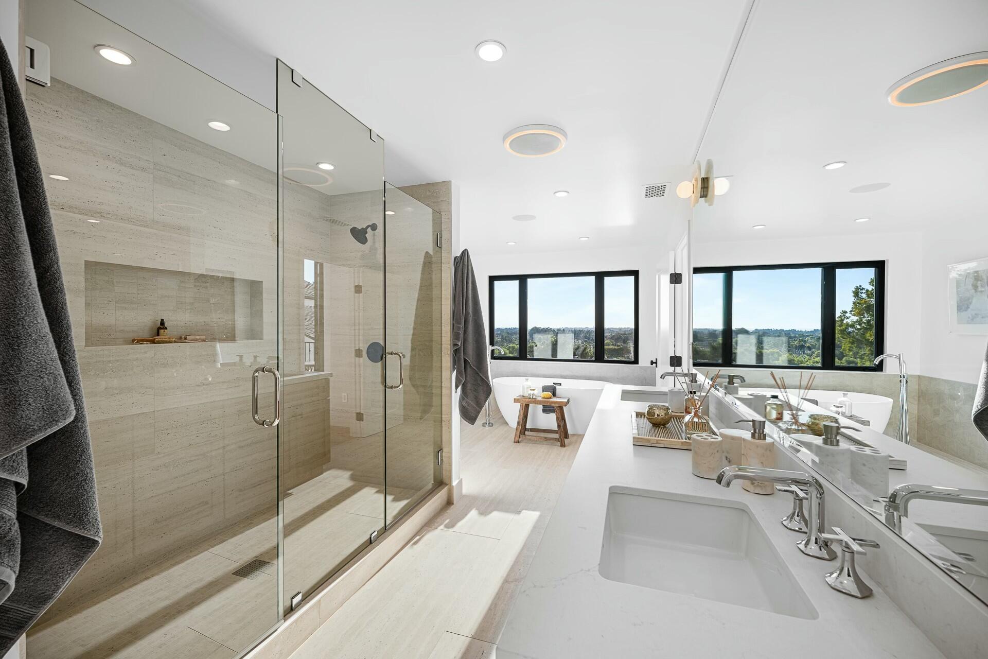 Santa Barbara, California 93111, United States, 4 Bedrooms Bedrooms, ,6 BathroomsBathrooms,Residential,Active,13009