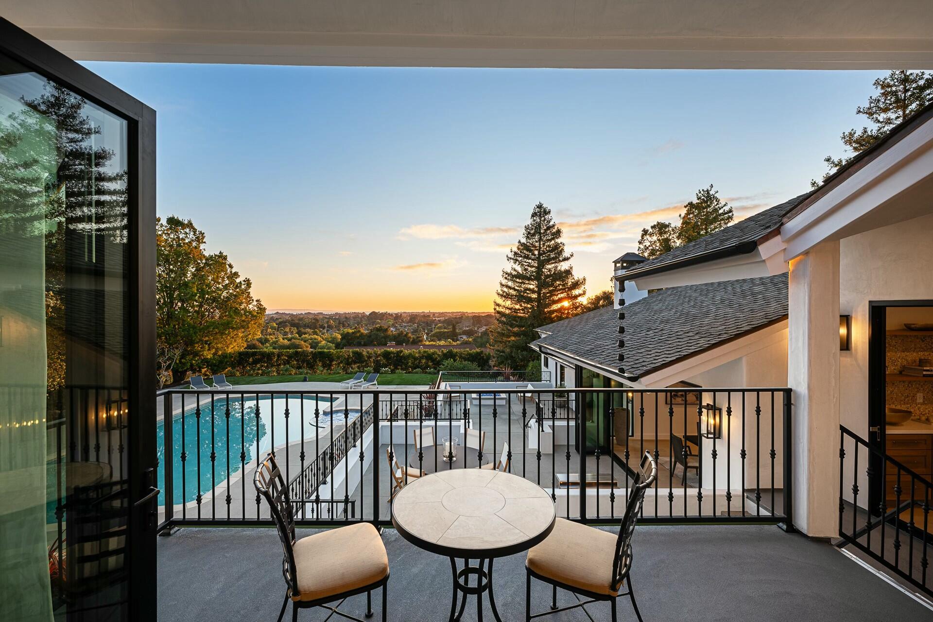 Santa Barbara, California 93111, United States, 4 Bedrooms Bedrooms, ,6 BathroomsBathrooms,Residential,Active,13009