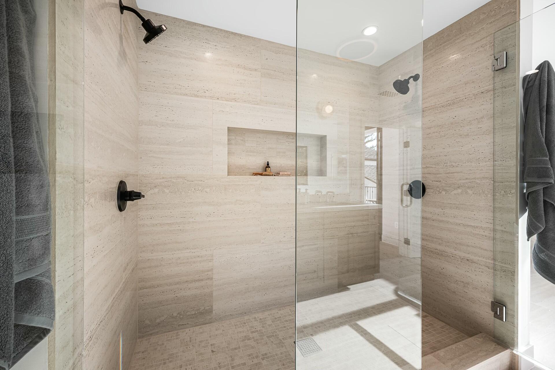 Santa Barbara, California 93111, United States, 4 Bedrooms Bedrooms, ,6 BathroomsBathrooms,Residential,Active,13009