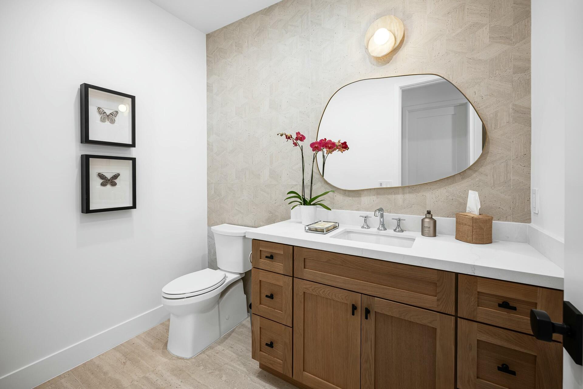 Santa Barbara, California 93111, United States, 4 Bedrooms Bedrooms, ,6 BathroomsBathrooms,Residential,Active,13009