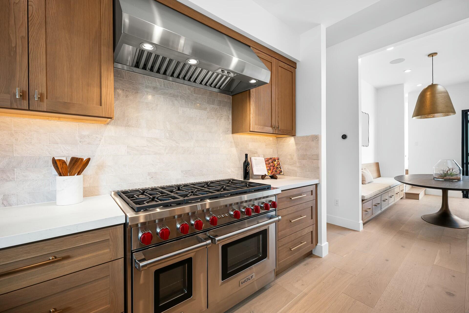 Santa Barbara, California 93111, United States, 4 Bedrooms Bedrooms, ,6 BathroomsBathrooms,Residential,Active,13009