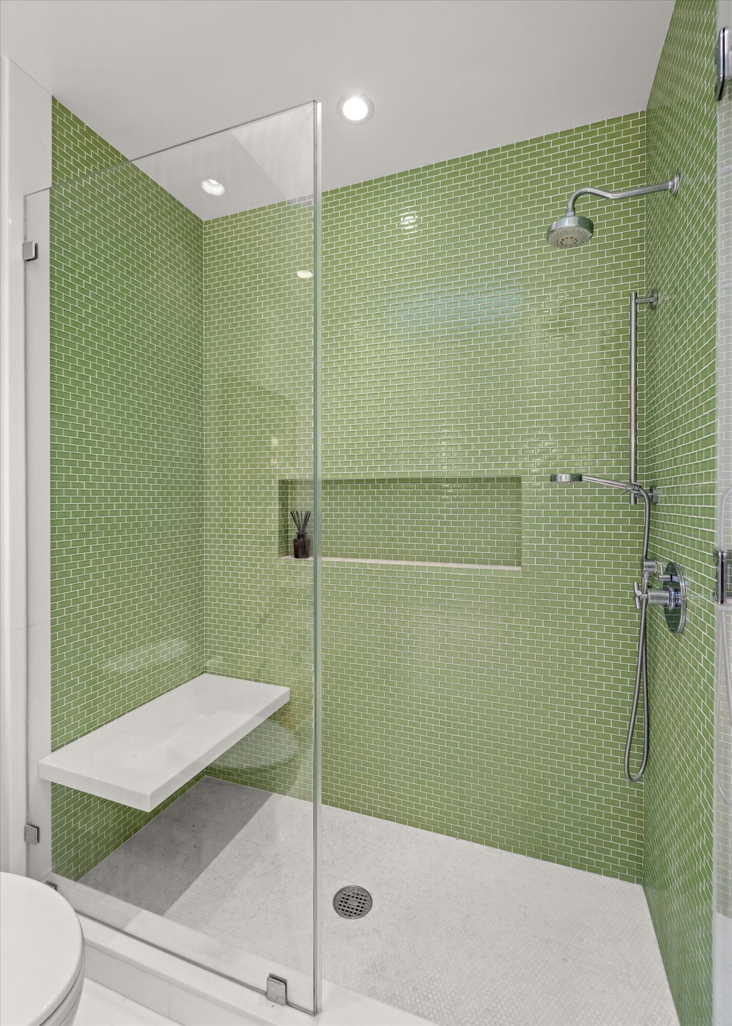 Santa Barbara, California 93108, United States, 2 Bedrooms Bedrooms, ,2 BathroomsBathrooms,Residential,Pending,155319