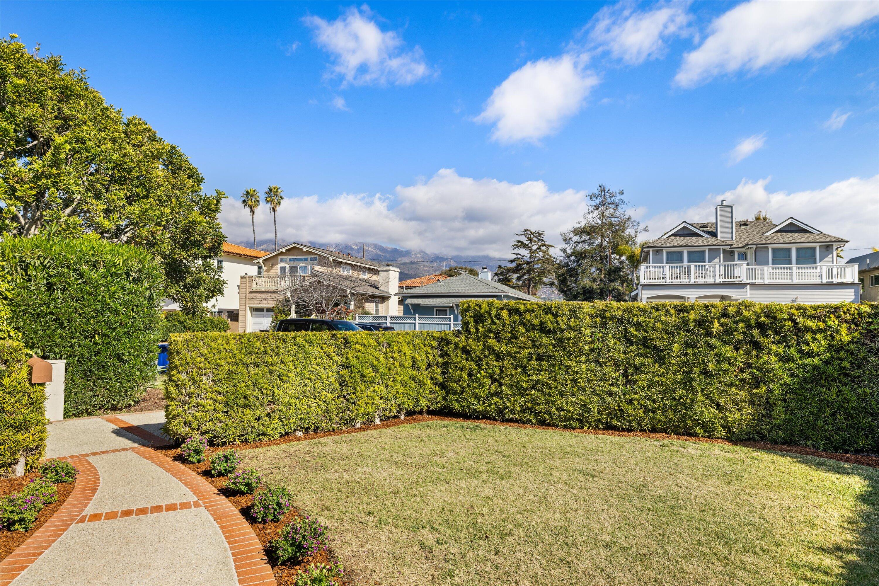 Carpinteria, California 93013, United States, 3 Bedrooms Bedrooms, ,2 BathroomsBathrooms,Residential,Pending,4024