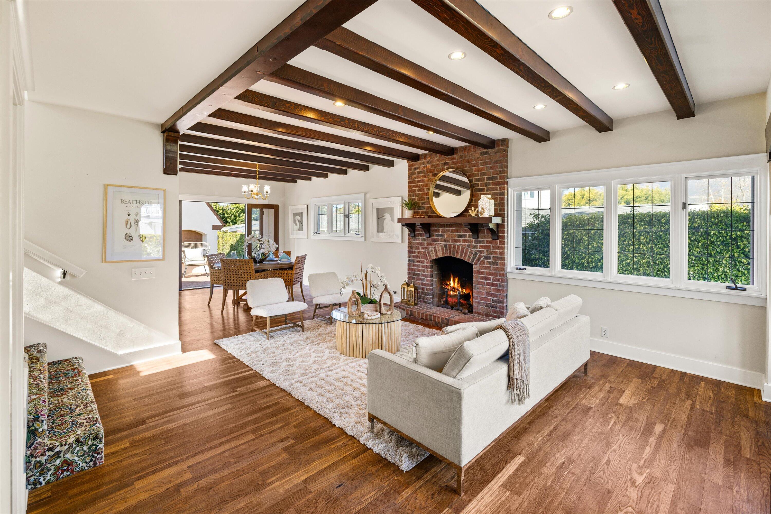 Carpinteria, California 93013, United States, 3 Bedrooms Bedrooms, ,2 BathroomsBathrooms,Residential,Pending,4024