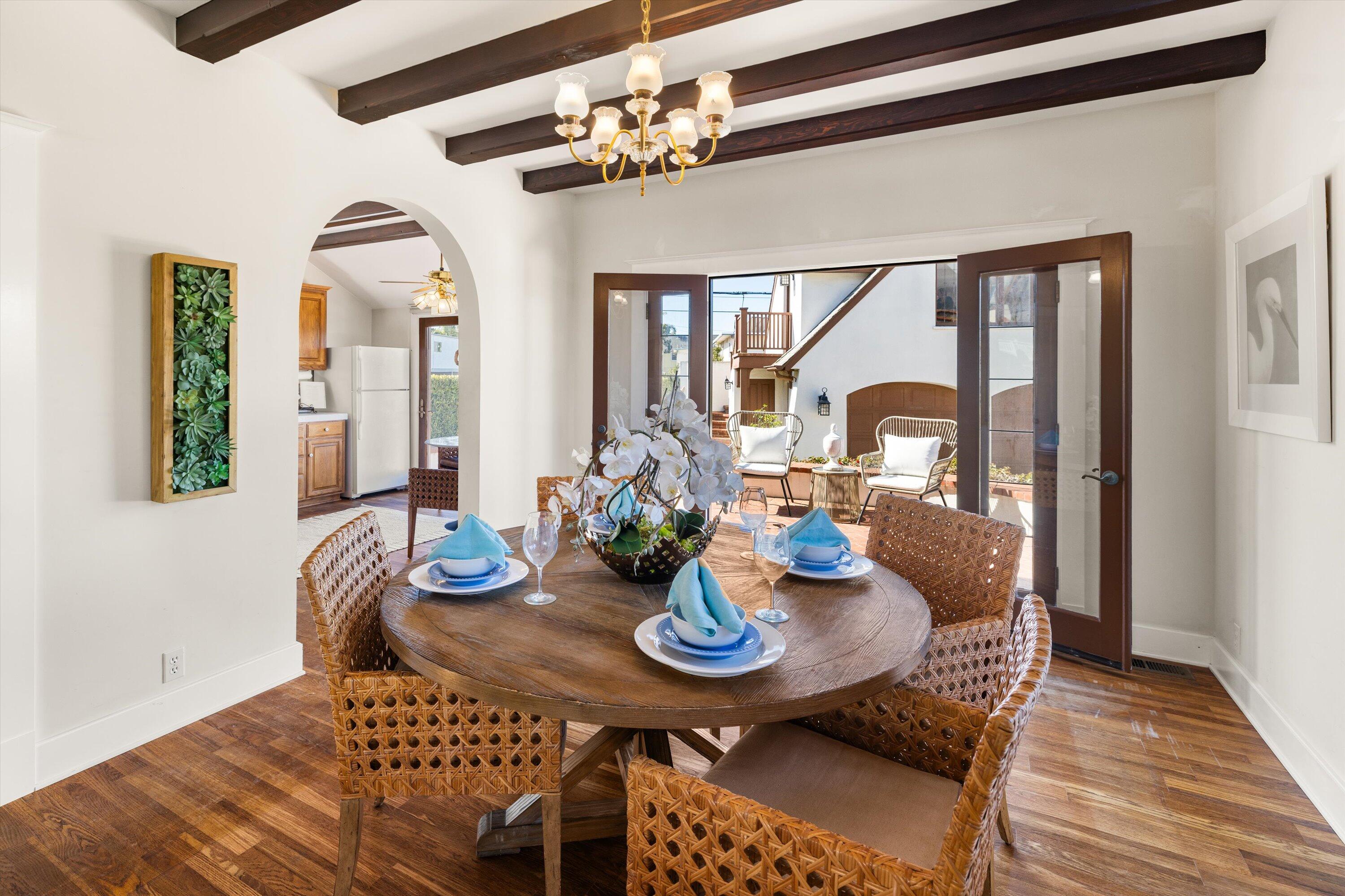 Carpinteria, California 93013, United States, 3 Bedrooms Bedrooms, ,2 BathroomsBathrooms,Residential,Pending,4024