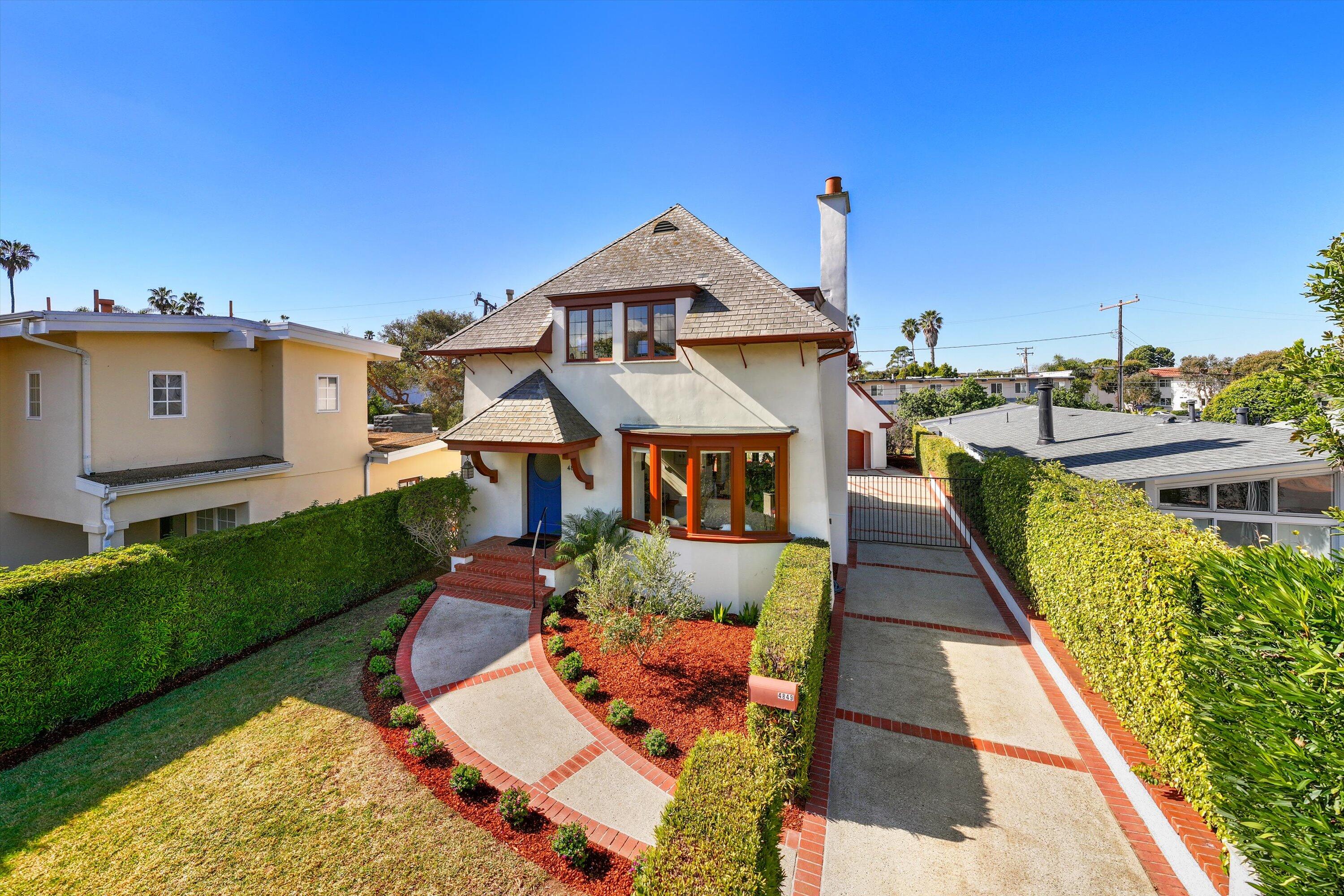 Carpinteria, California 93013, United States, 3 Bedrooms Bedrooms, ,2 BathroomsBathrooms,Residential,Pending,4024