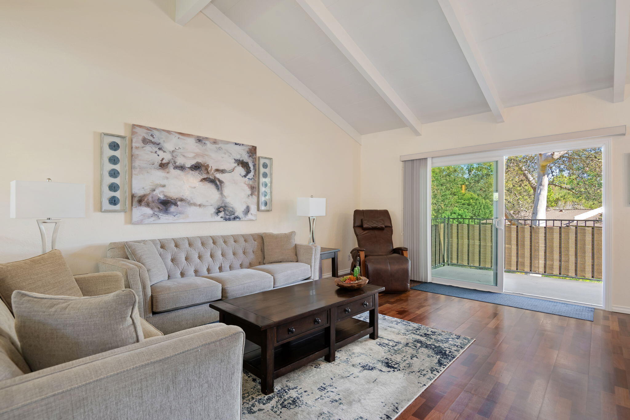 946 Miramonte Drive Apt 3