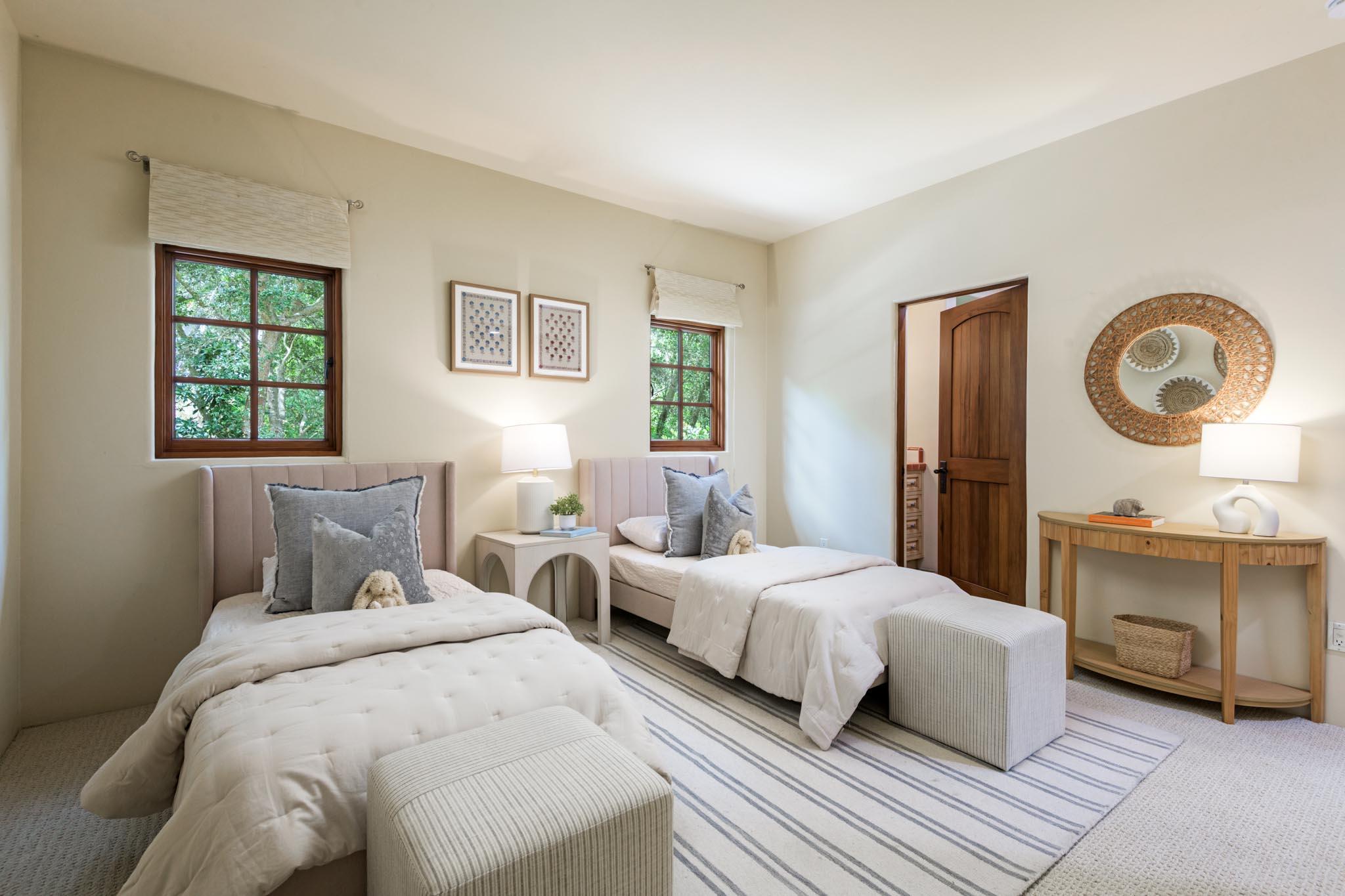 Santa Barbara, California 93110, United States, 5 Bedrooms Bedrooms, ,5 BathroomsBathrooms,Residential,Active,153809