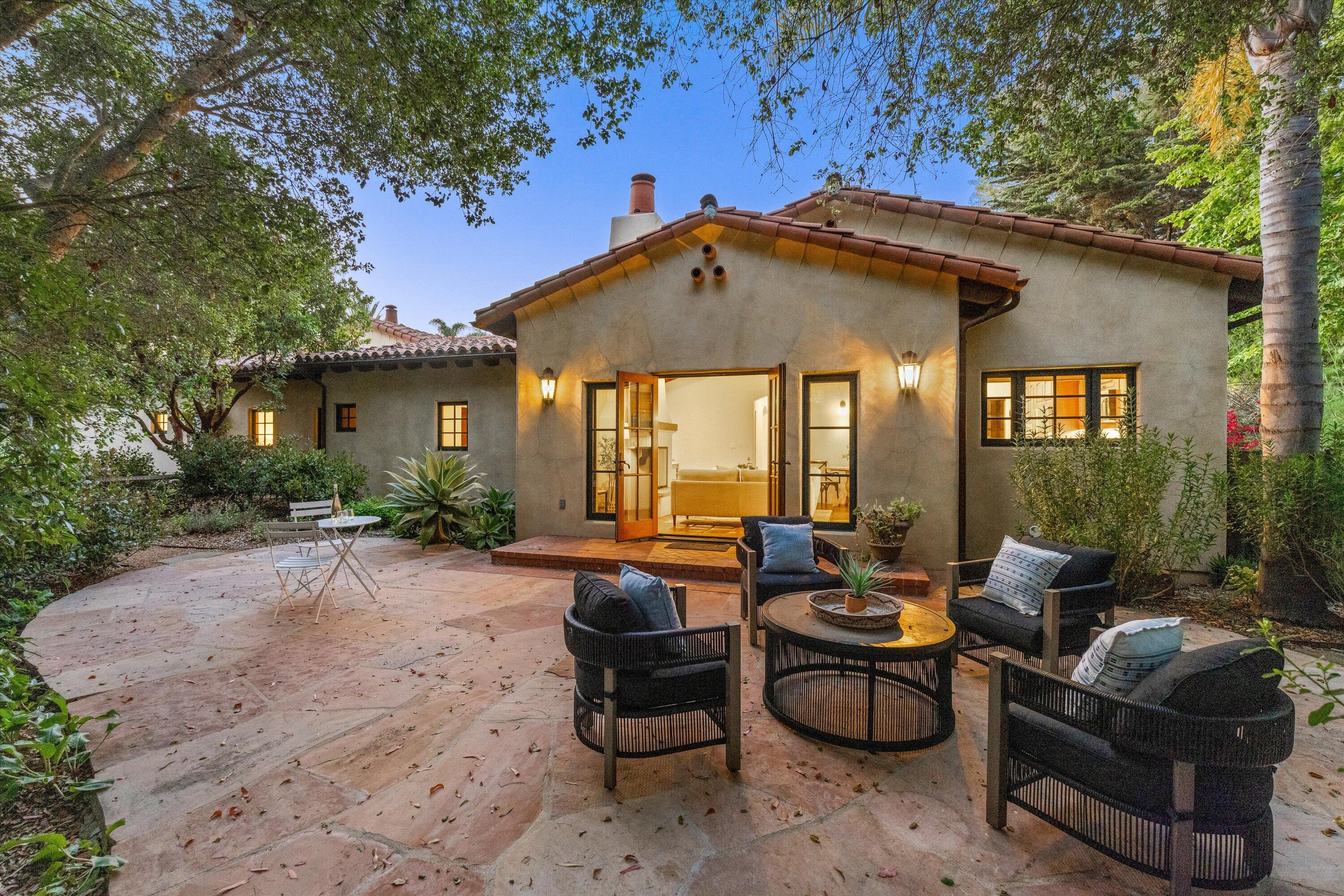 Santa Barbara, California 93110, United States, 5 Bedrooms Bedrooms, ,5 BathroomsBathrooms,Residential,Active,153809