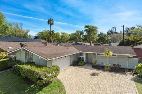 780 Calle Rey Mar, Carpinteria, CA 93013 - MLS#: 25-1133