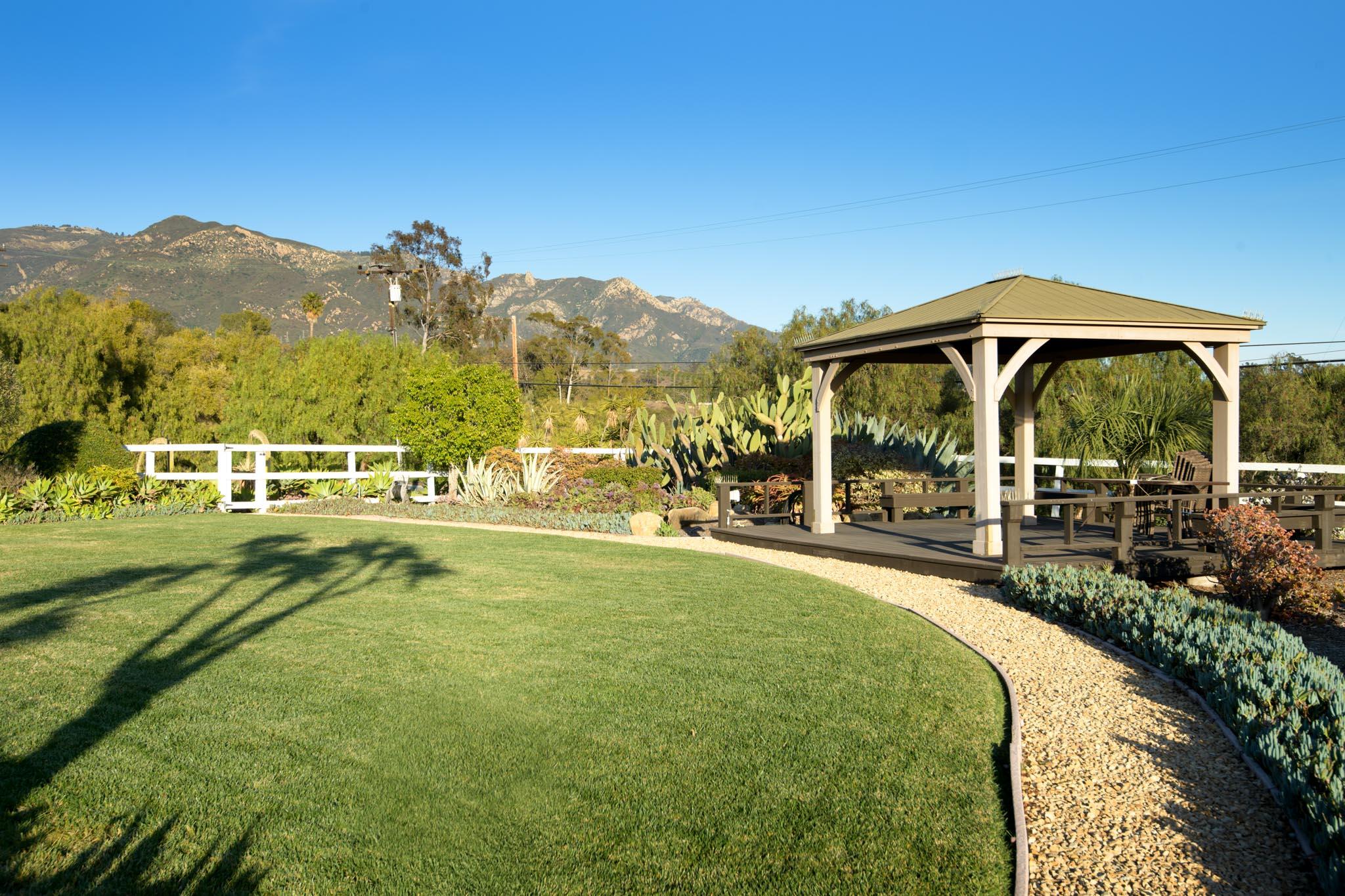 Santa Barbara, California 93111, United States, 4 Bedrooms Bedrooms, ,4 BathroomsBathrooms,Residential,Pending,5974