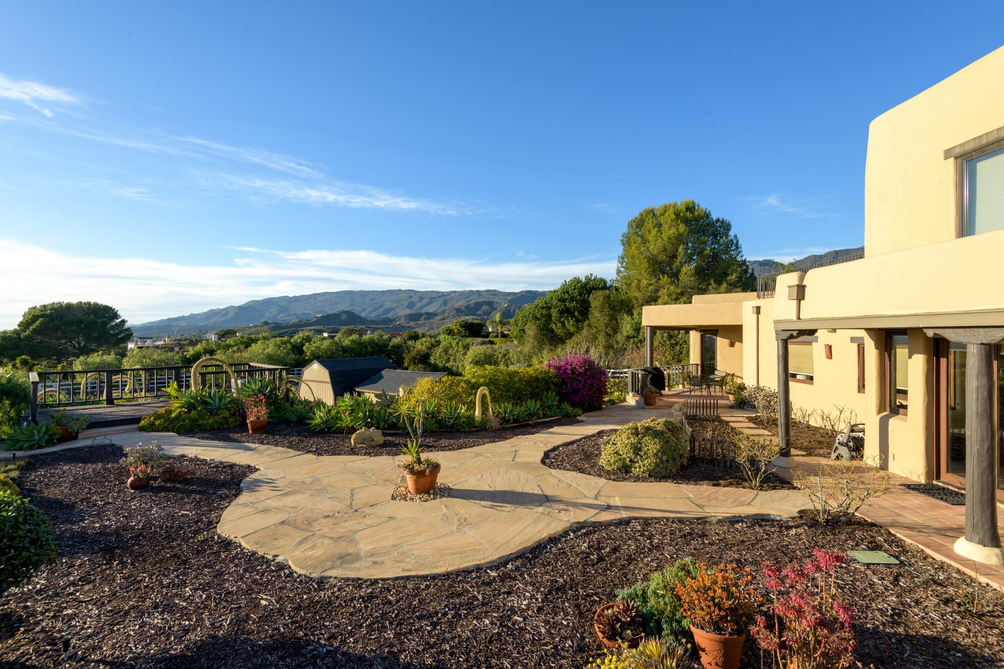 Santa Barbara, California 93111, United States, 4 Bedrooms Bedrooms, ,4 BathroomsBathrooms,Residential,Pending,5974