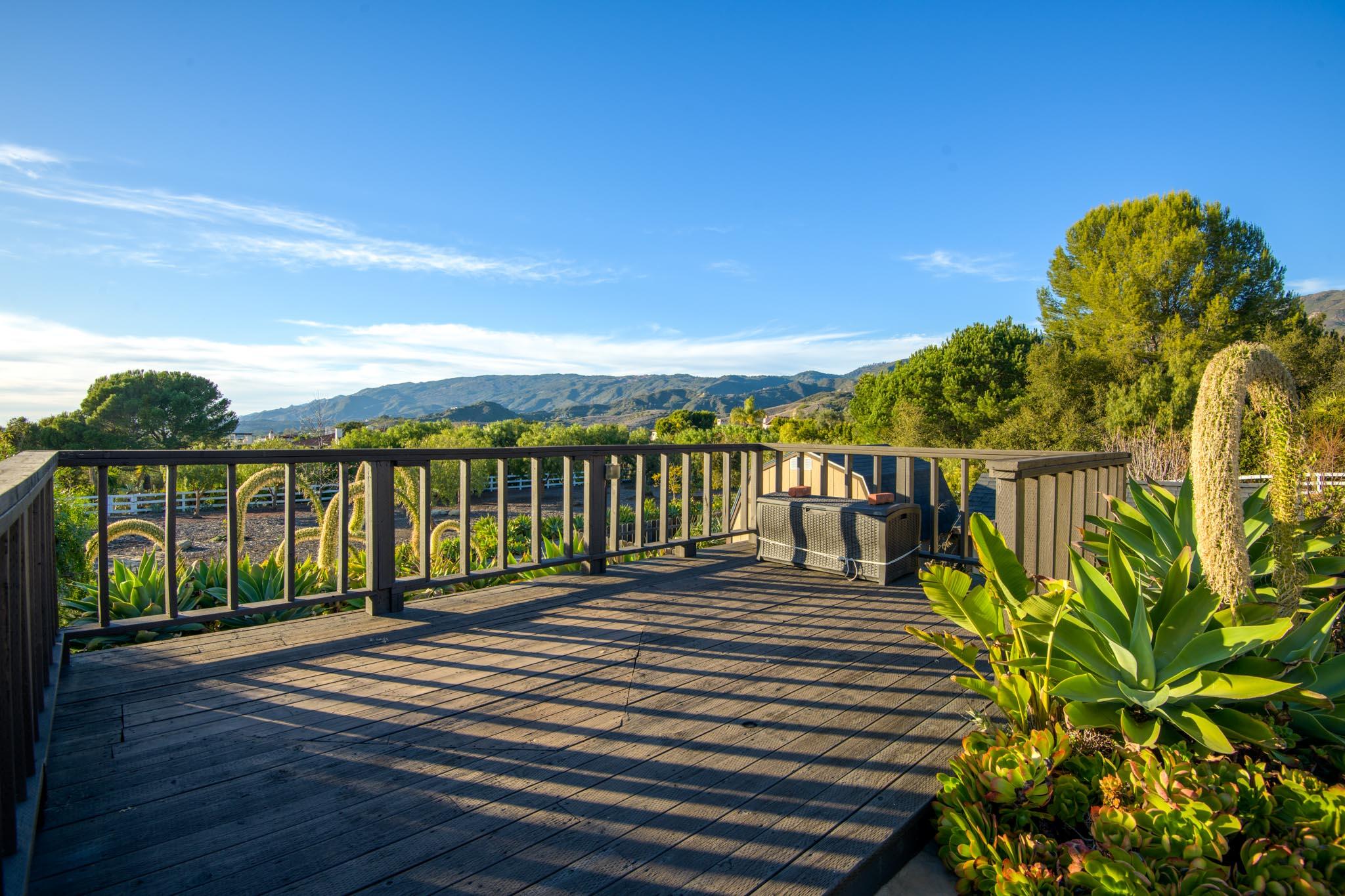 Santa Barbara, California 93111, United States, 4 Bedrooms Bedrooms, ,4 BathroomsBathrooms,Residential,Pending,5974