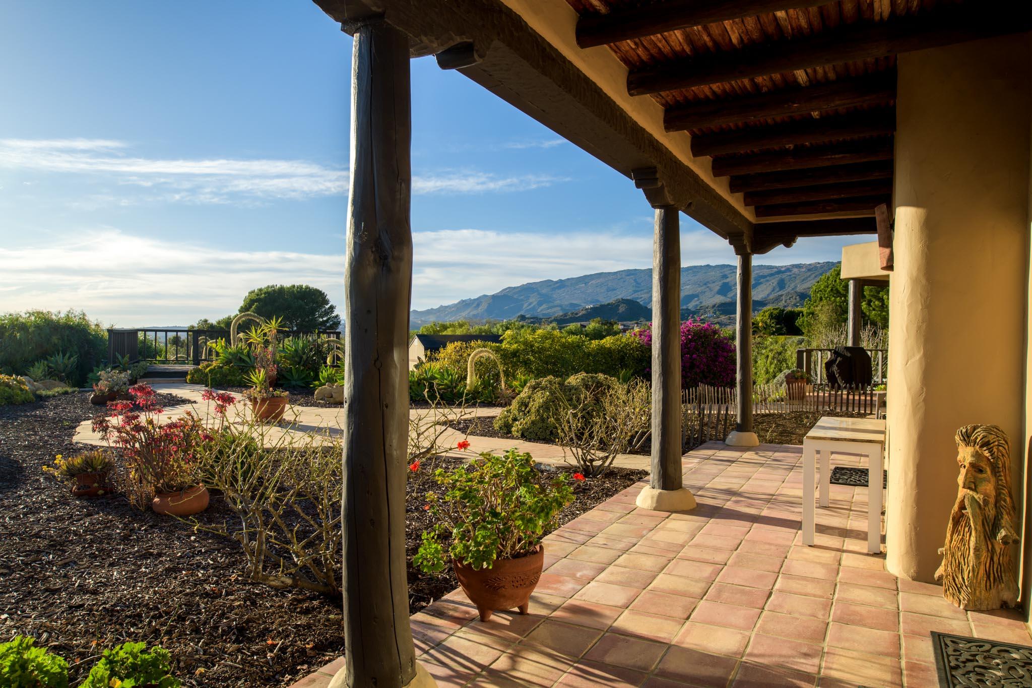 Santa Barbara, California 93111, United States, 4 Bedrooms Bedrooms, ,4 BathroomsBathrooms,Residential,Pending,5974