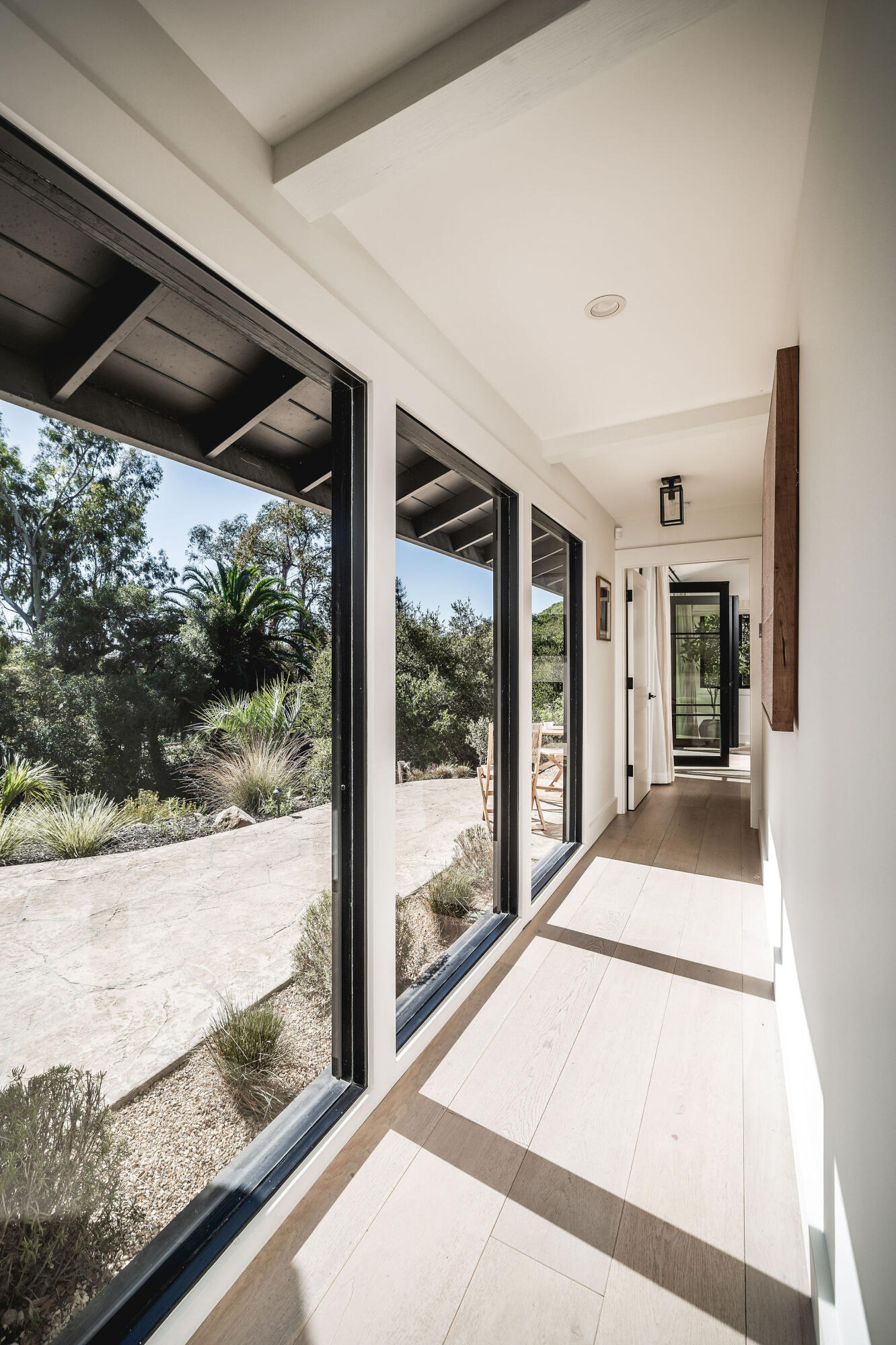 Montecito, California 93108, United States, 4 Bedrooms Bedrooms, ,3 BathroomsBathrooms,Residential,Active,237216